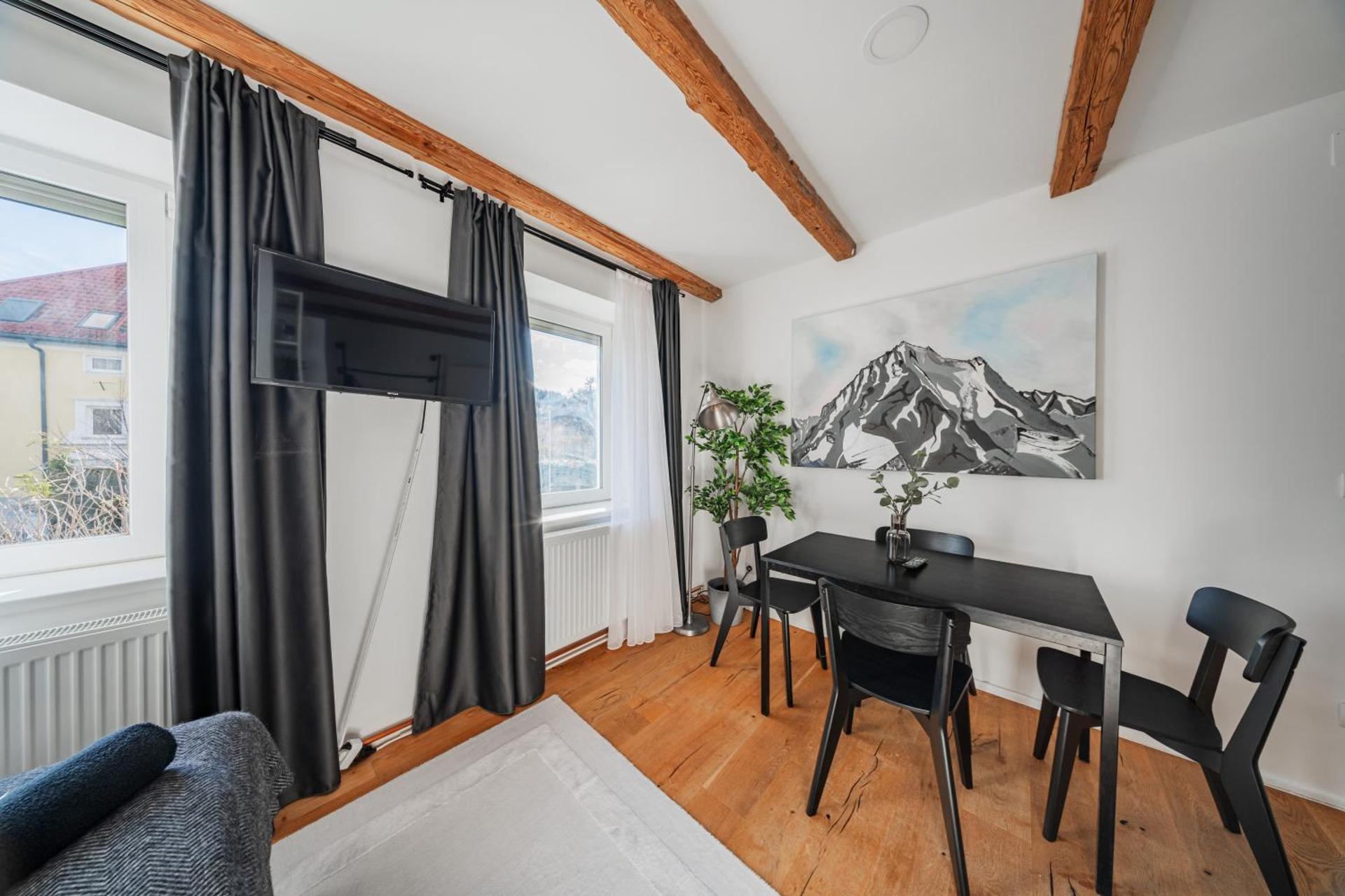 Innsbruck City Chalet