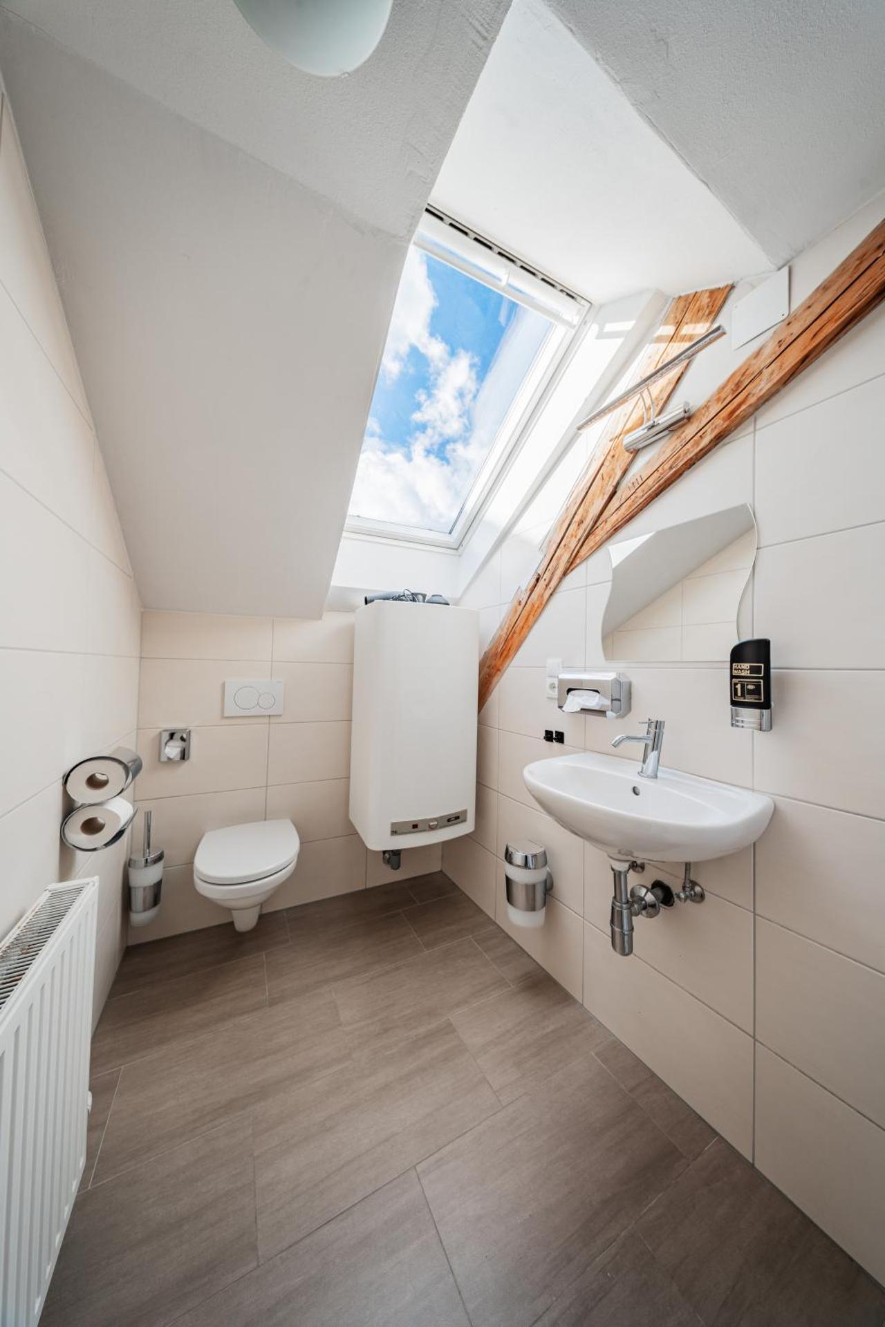 Studio with Mountain View