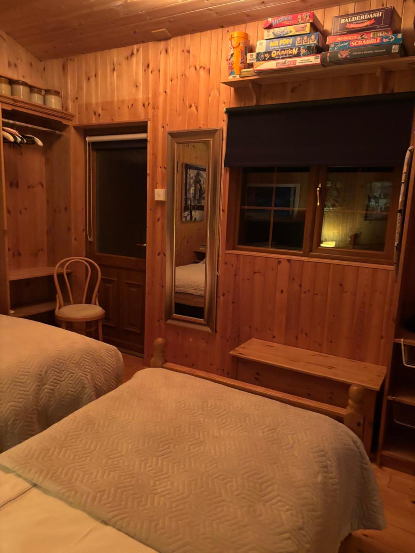 Cosy Countryside Log Cabin