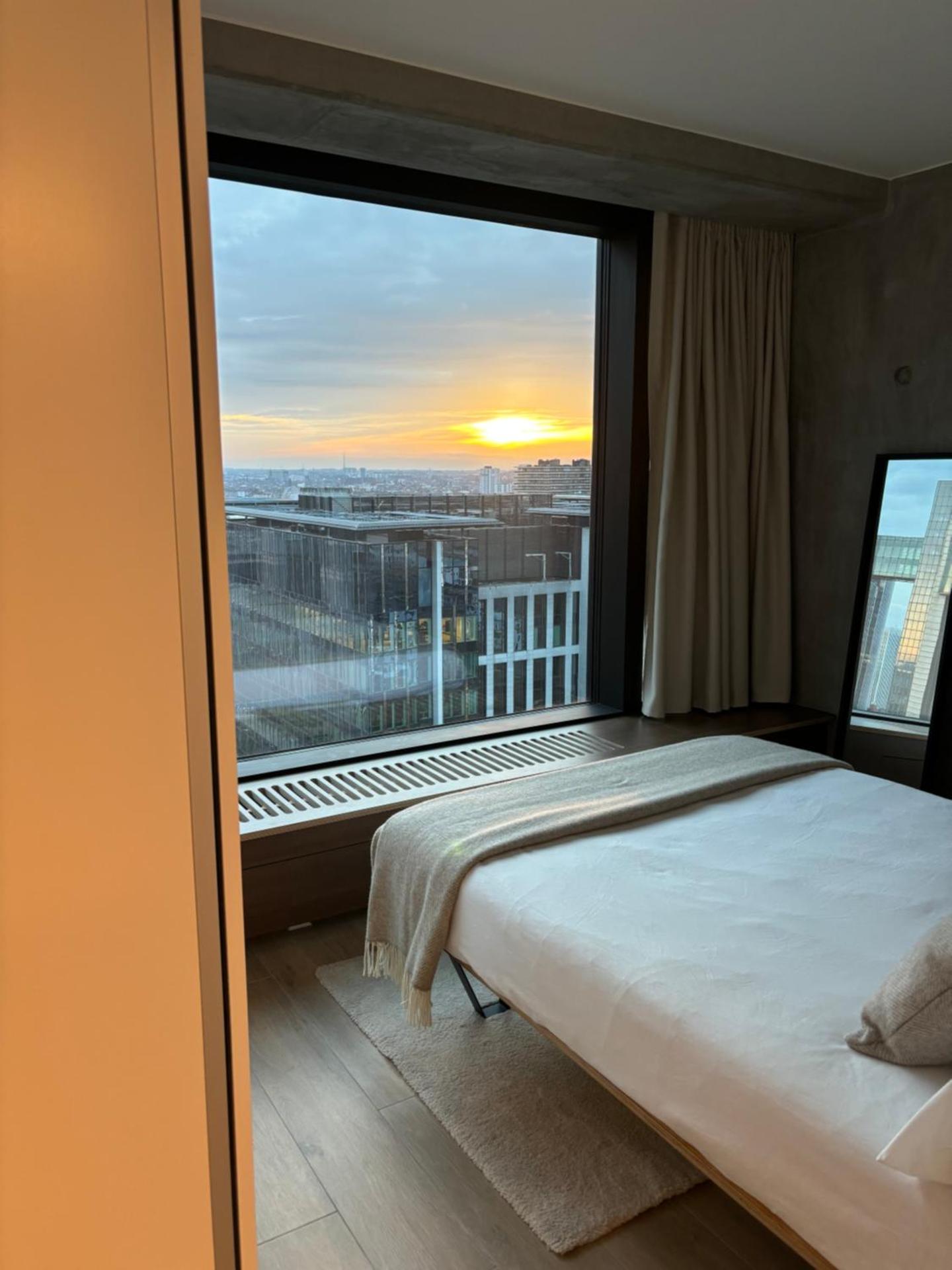 Beautiful Apartment with Panoramic View of center with roof terrace