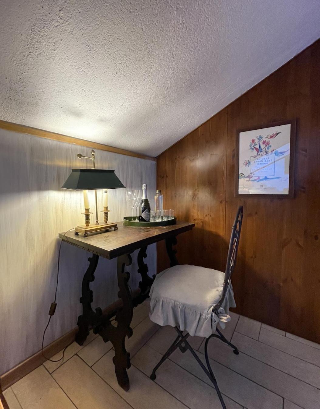 Suite with Spa Bath - Attic