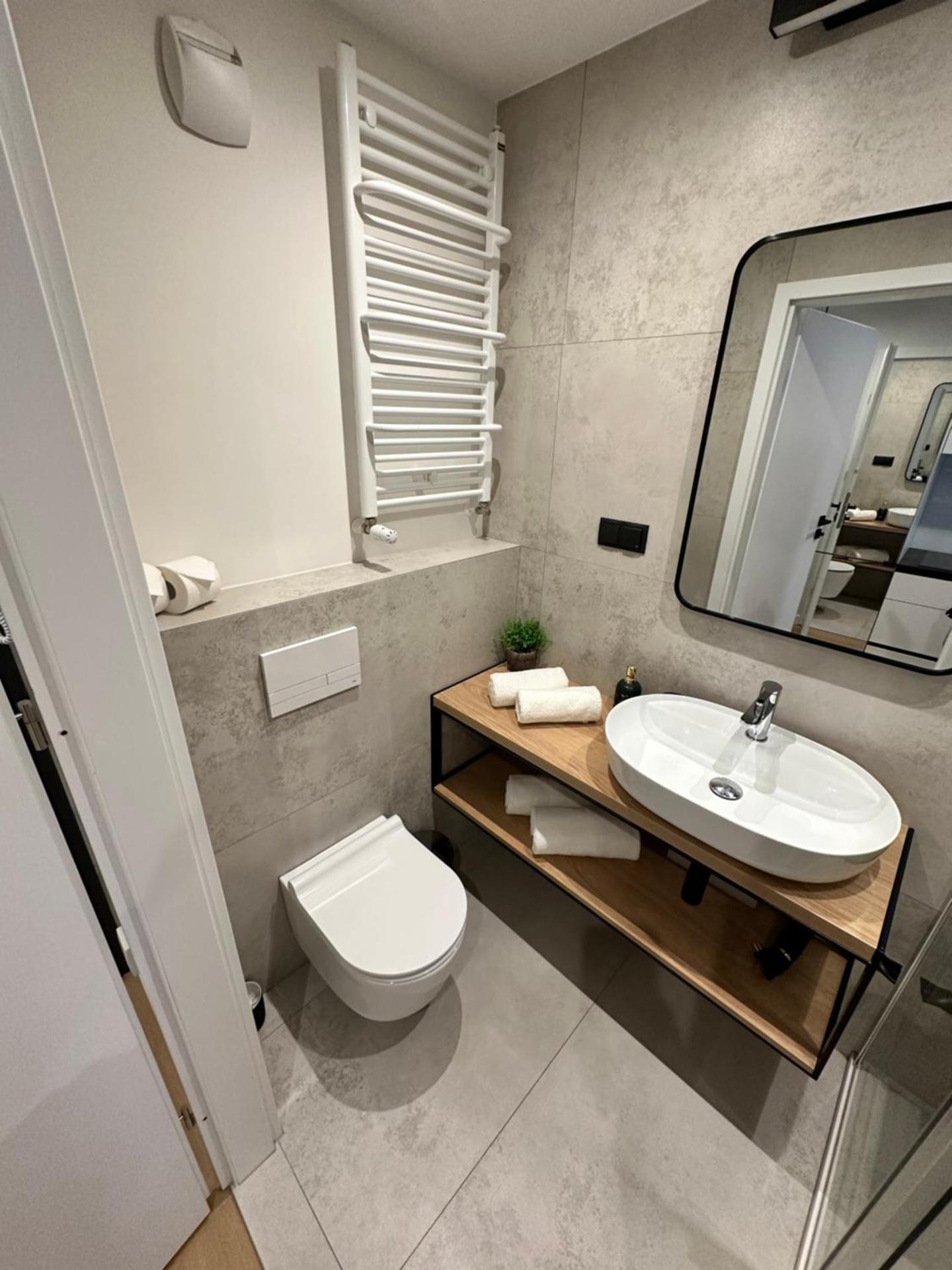 Plac Wolności 6 Contactless check-in 24h