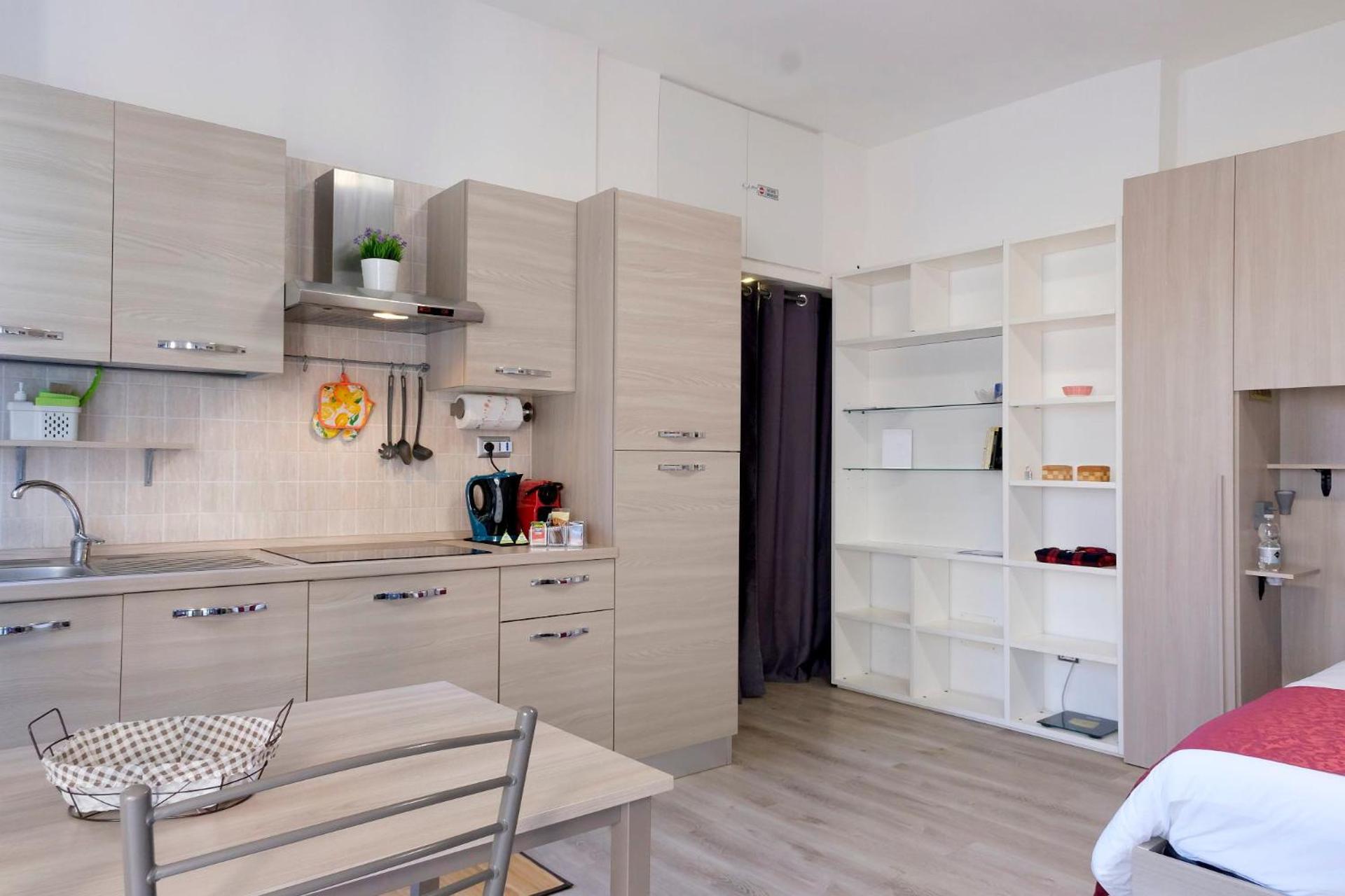 Kitchen or kitchenette