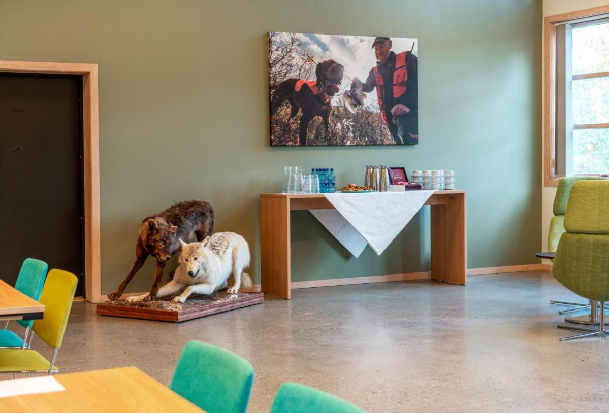 Meeting/conference room