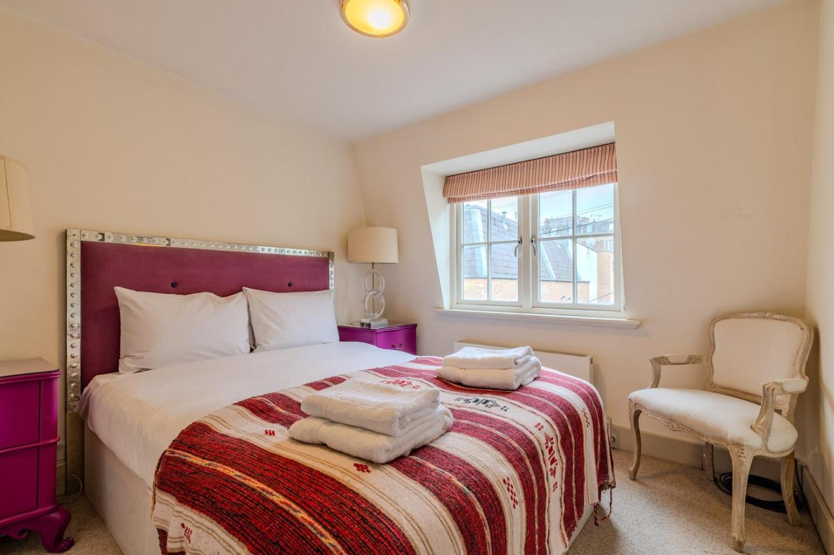 Beautiful Three Bedroom House in West London