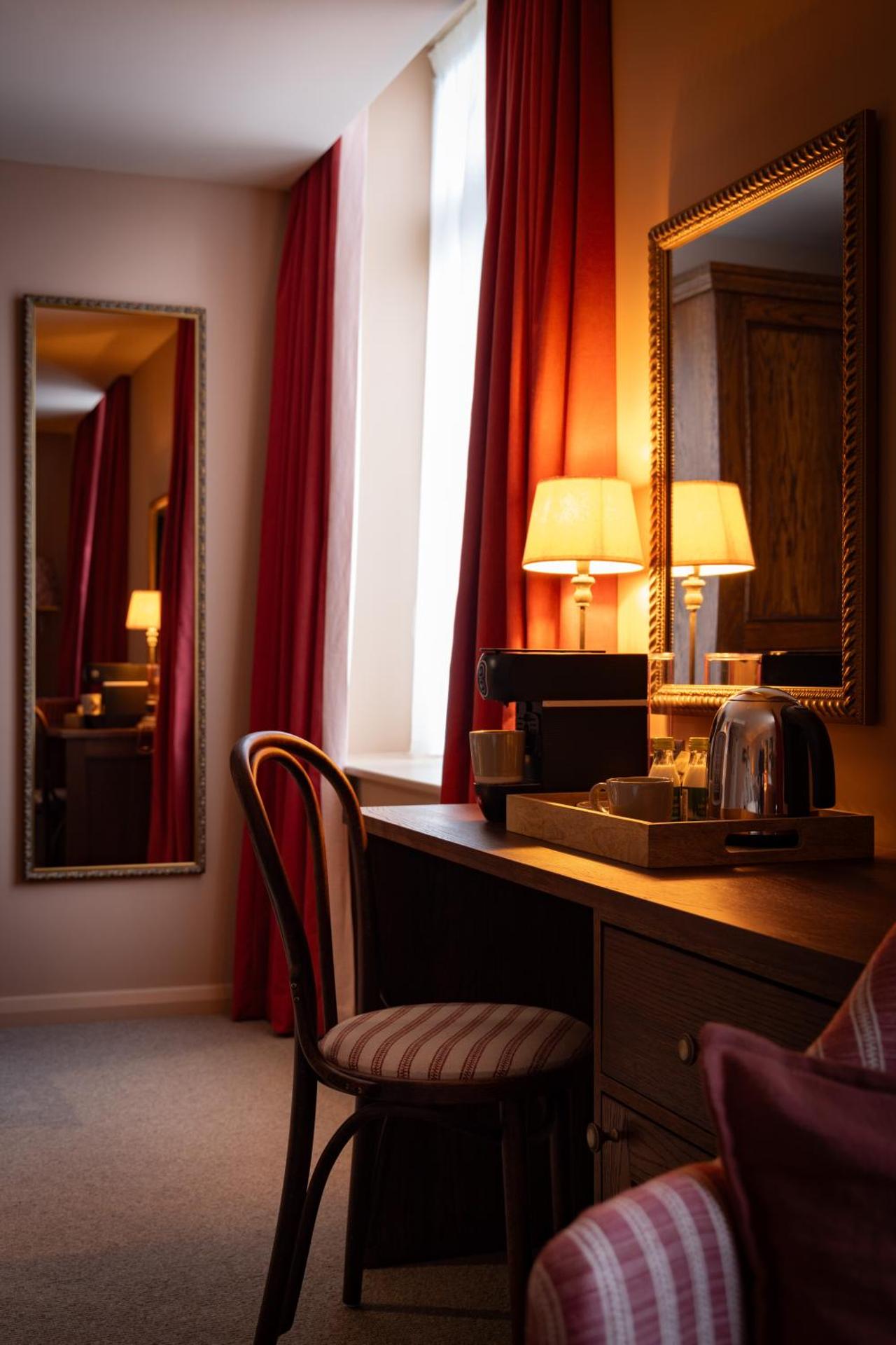 Coffee/tea facilities