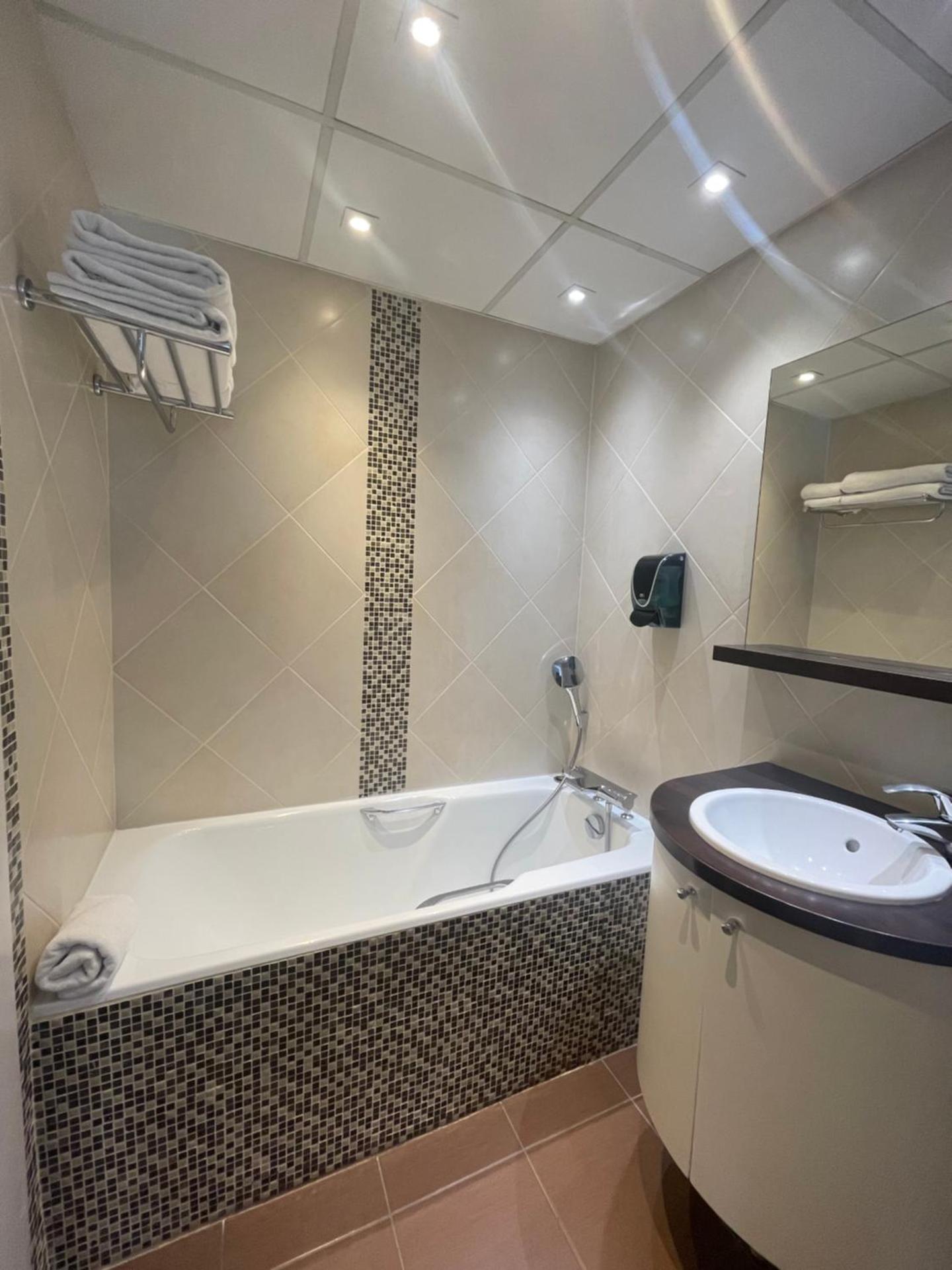 Deluxe Double Room with Balcony & lake view