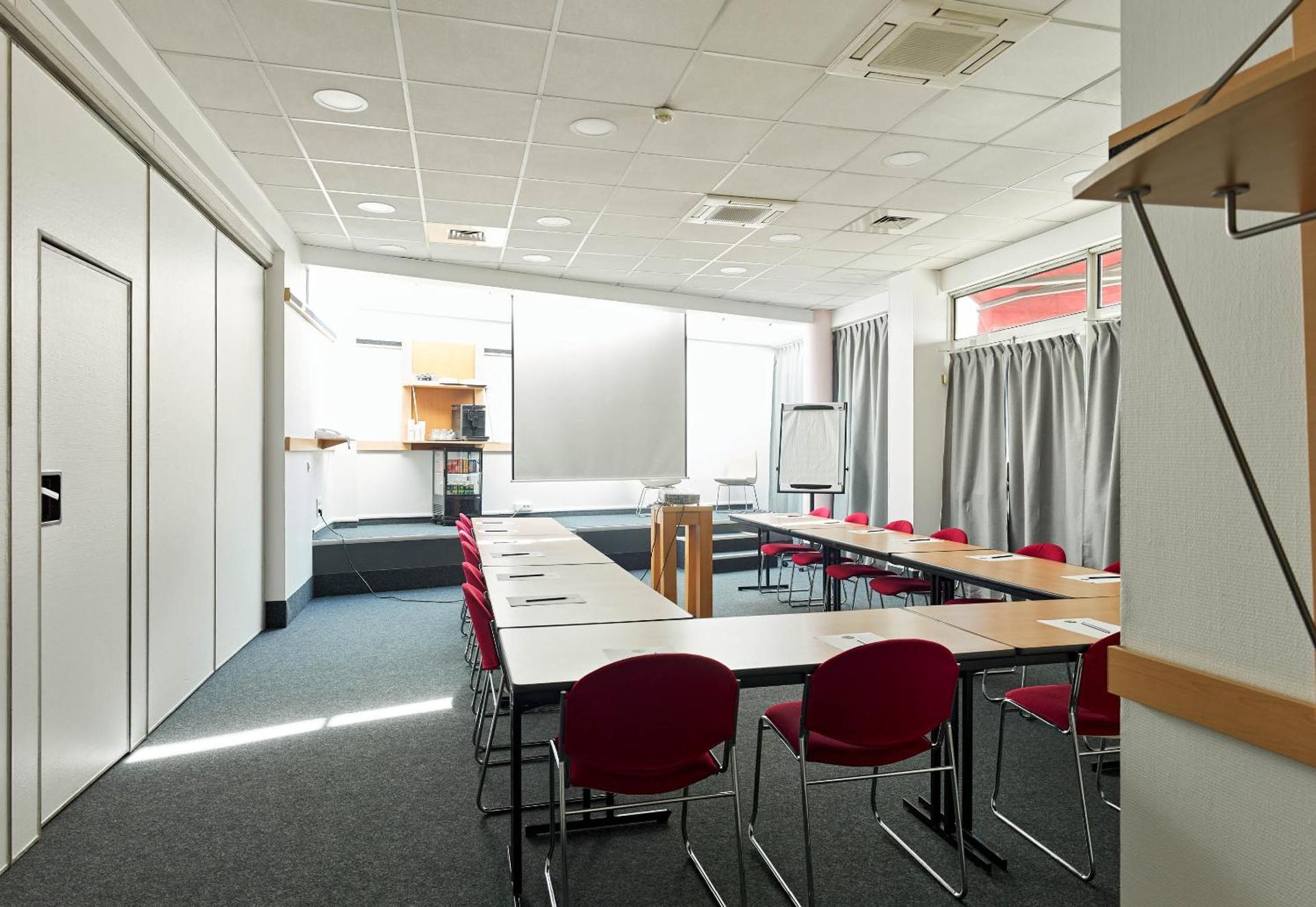 Meeting/conference room