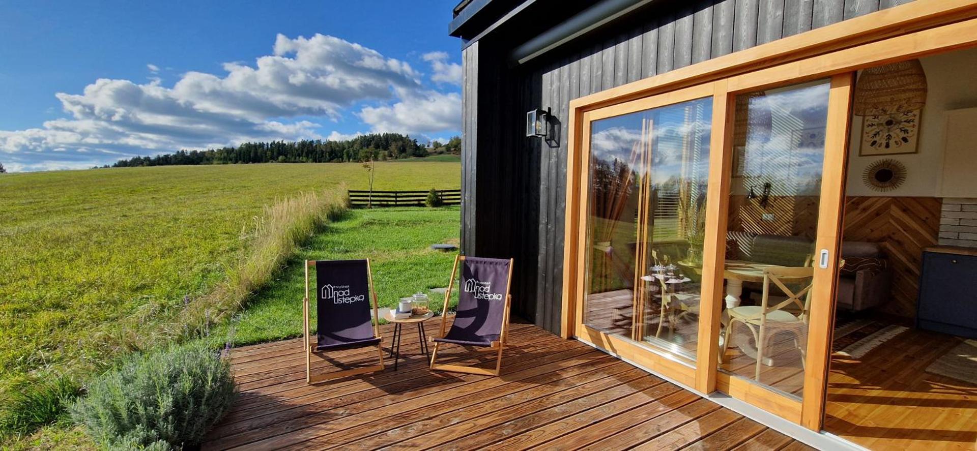 PrzyStań nad Listepką domek nowoczesna stodoła z widokiem na Tatry, Gorce i Pieniny