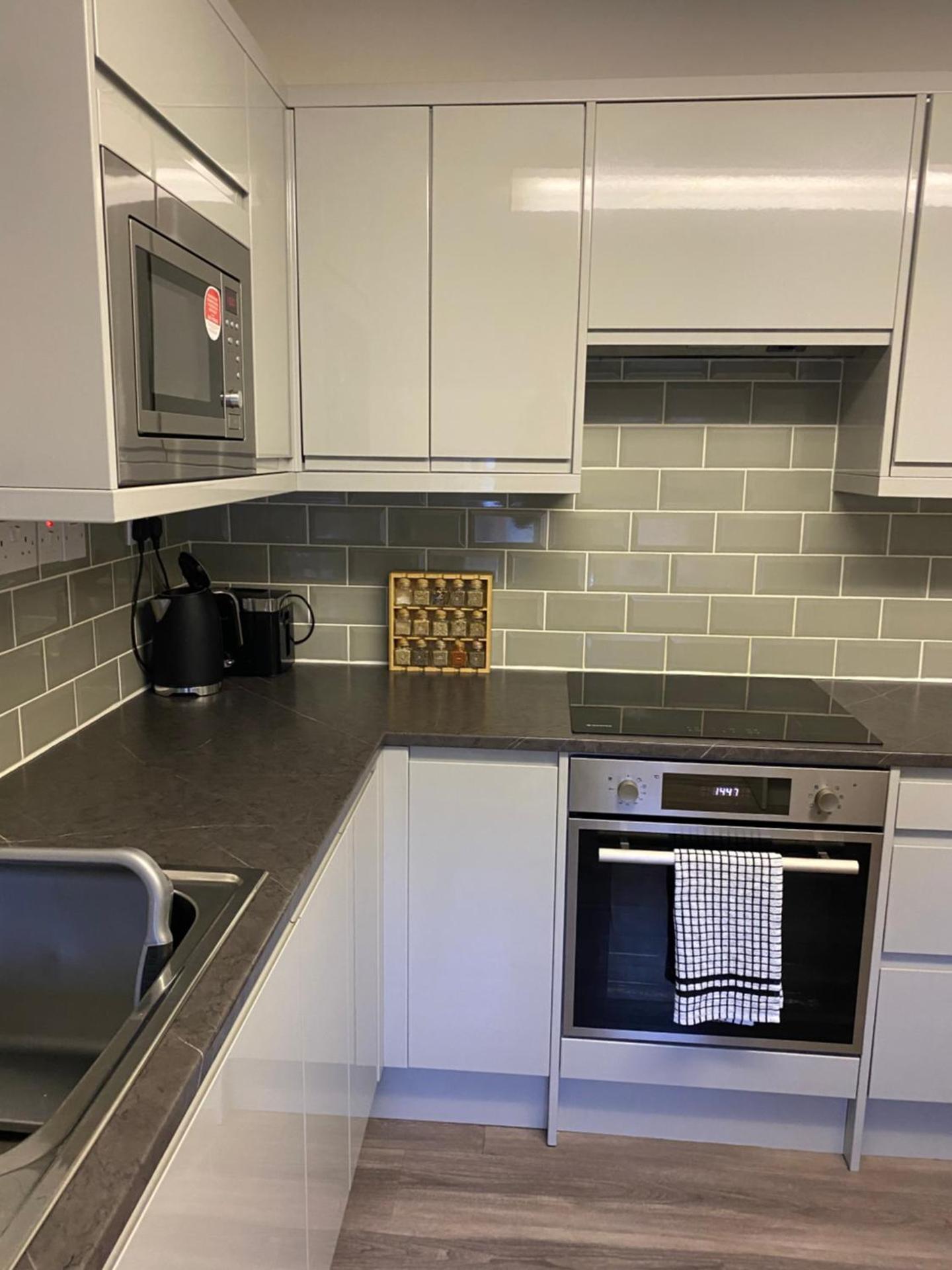 Kezbah 1, 22 the square centre of Dalston village