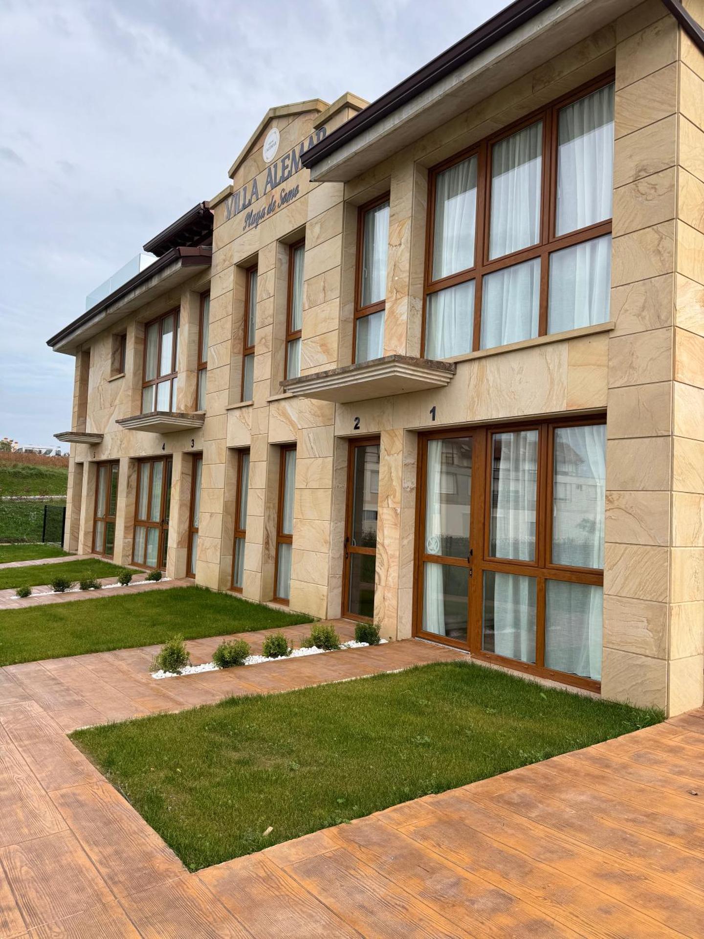 Apartamentos Villa Alemar Playa De Somo