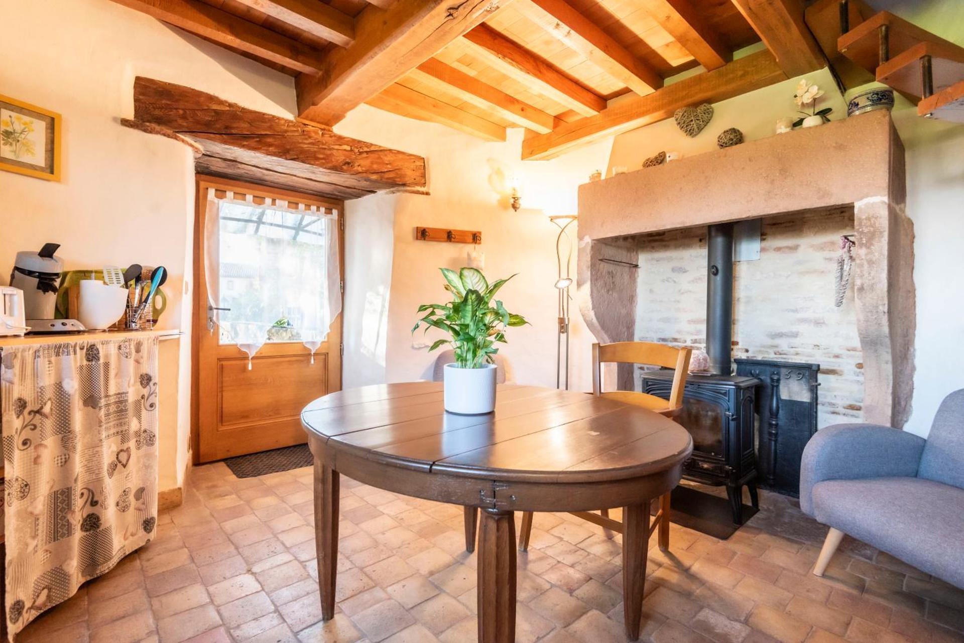 La Petite Tour du Château de Salornay