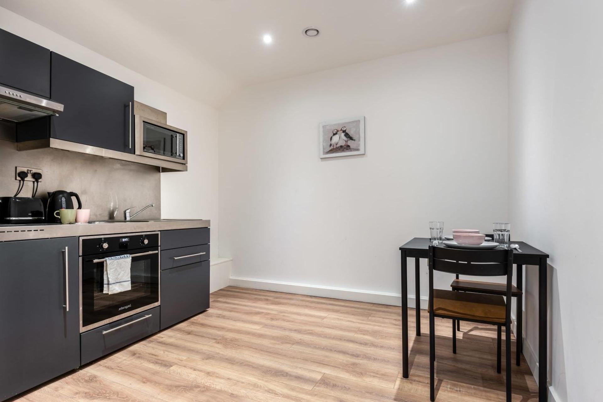 Spacious and Bright Studio in Central Sheffield