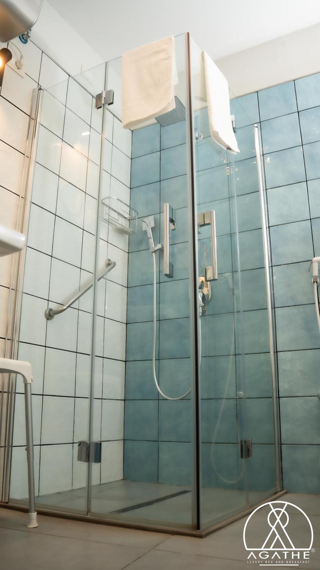 Triple Room with Private Bathroom