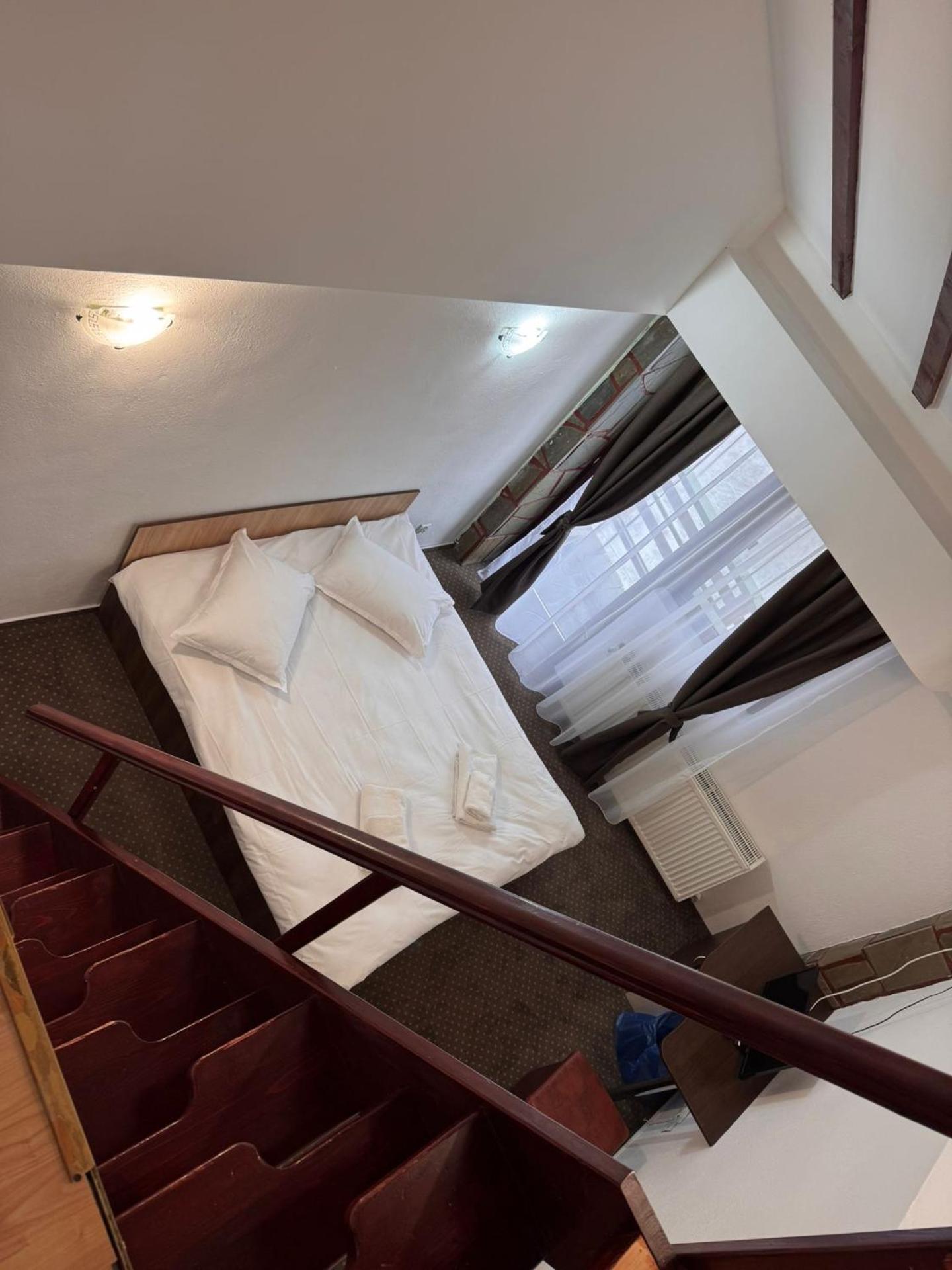 Restaurant Casa Nicolenco Azuga by Genco