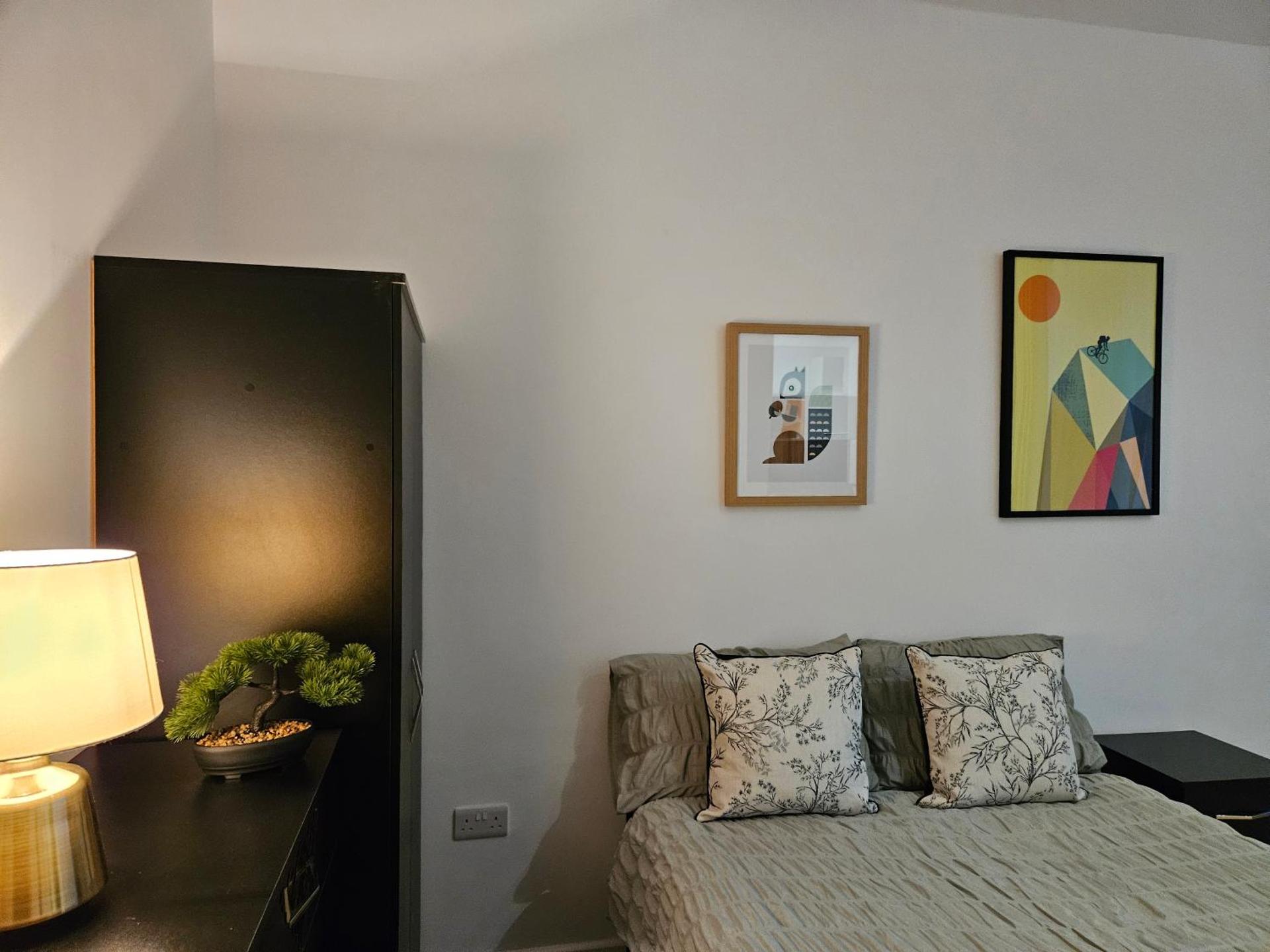 Central Chambers Suites - Suite 1