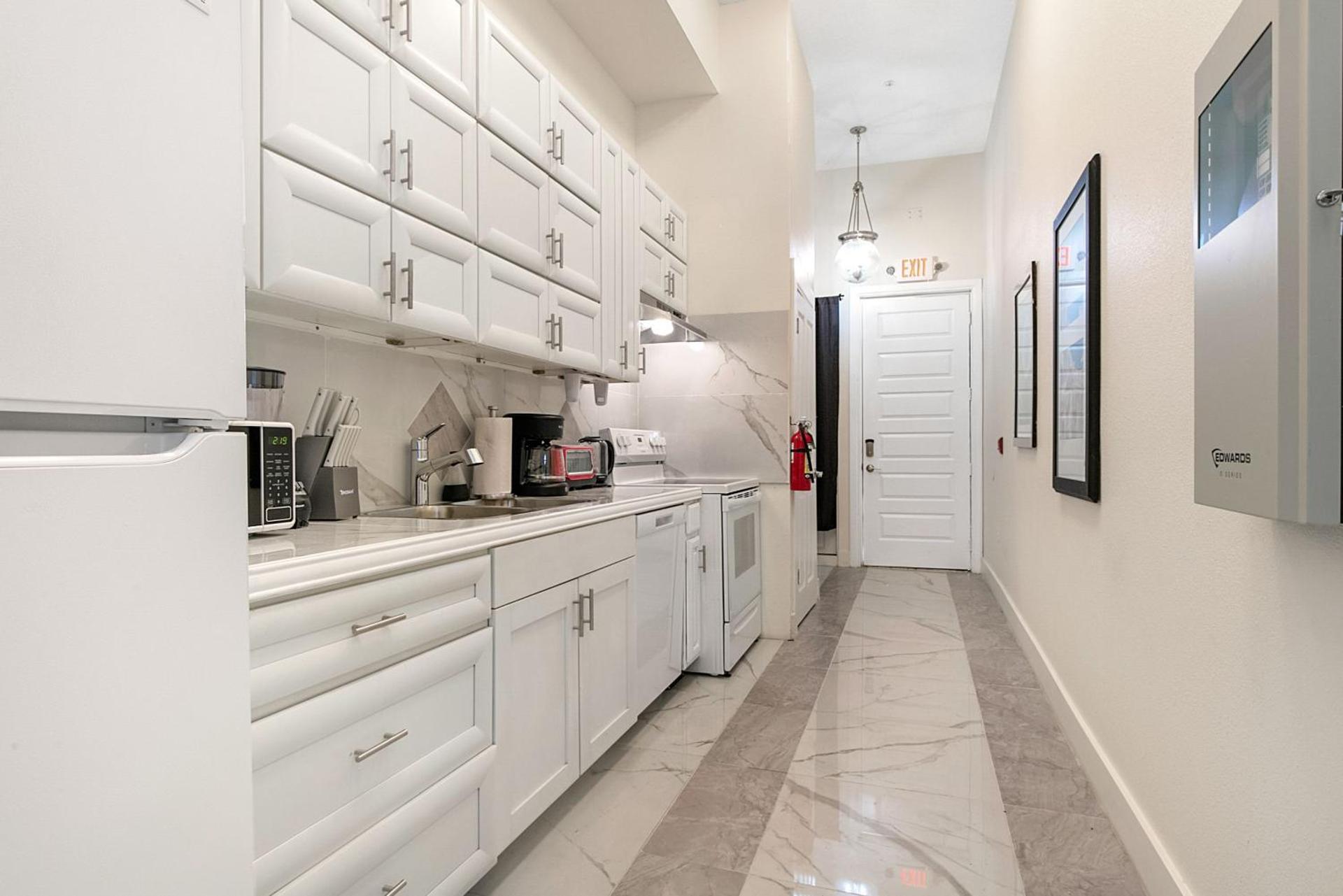 Kitchen or kitchenette