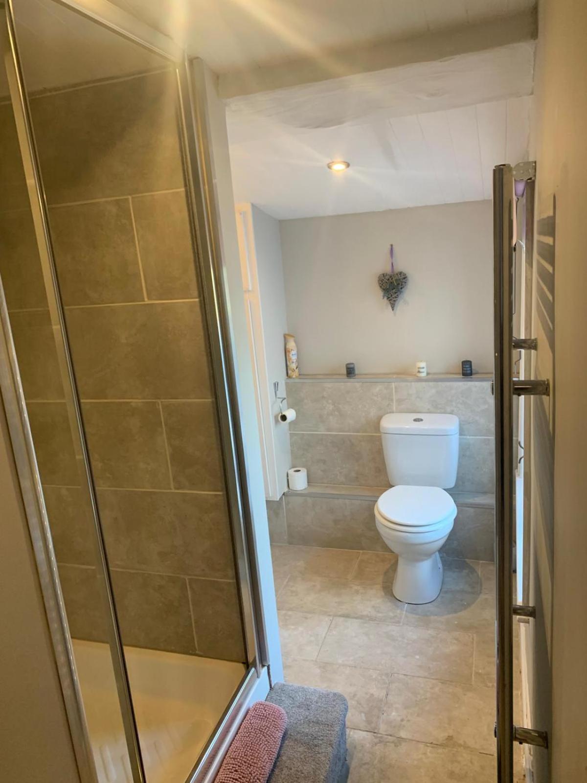 Shore Cottage A traditional cosy cottage