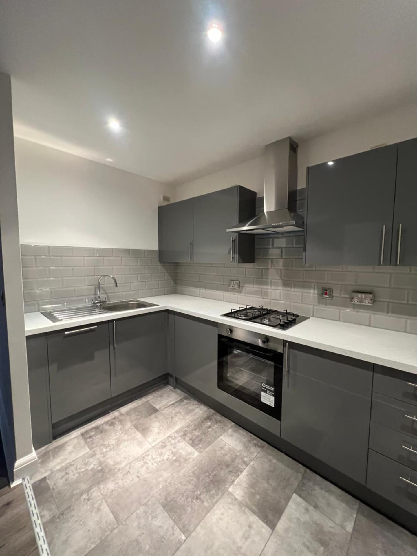 Room with Shared Kitchen and Living Room in South East London by the Riverside