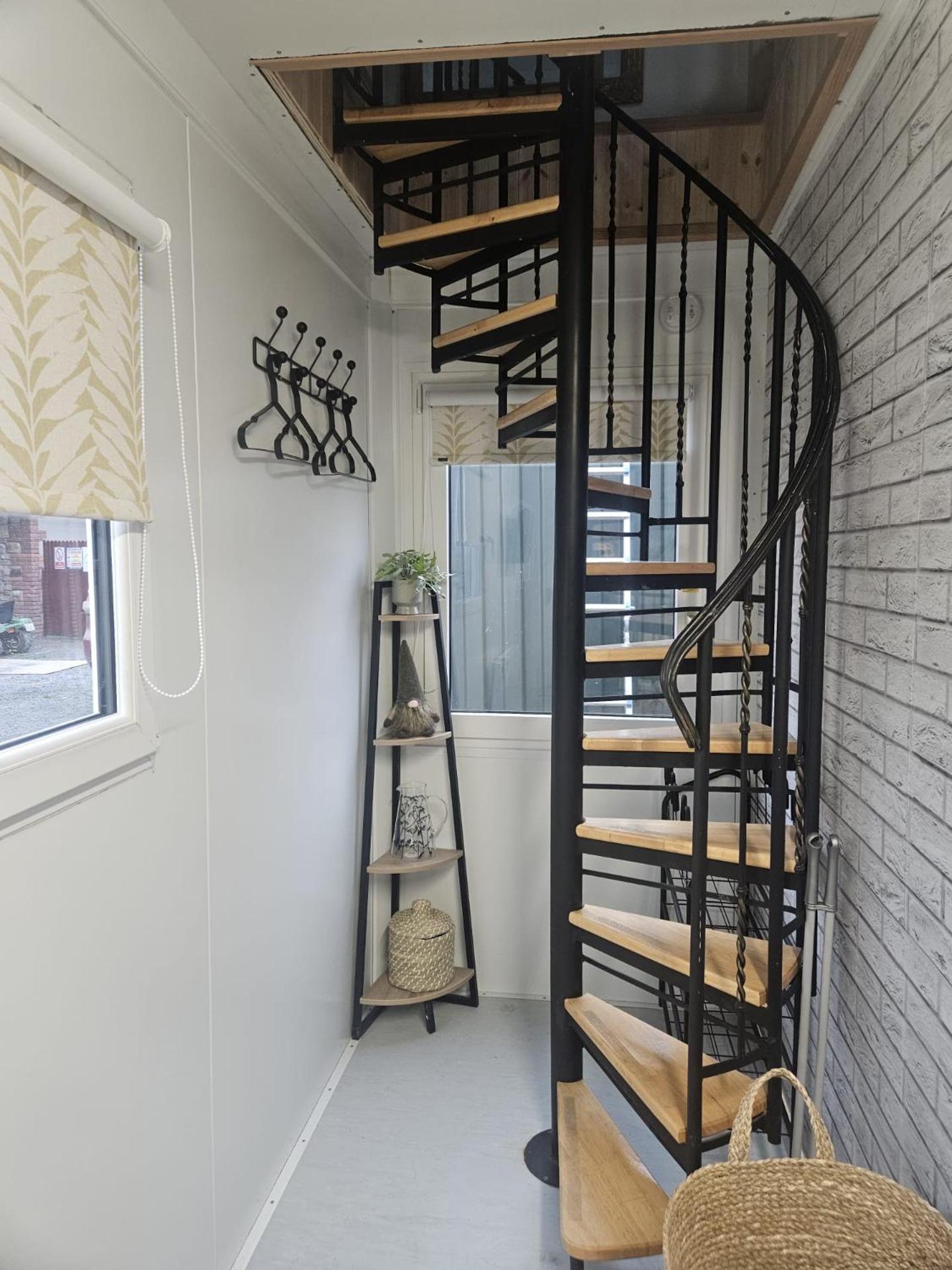 Moun Bolton Cabin 'Chester'