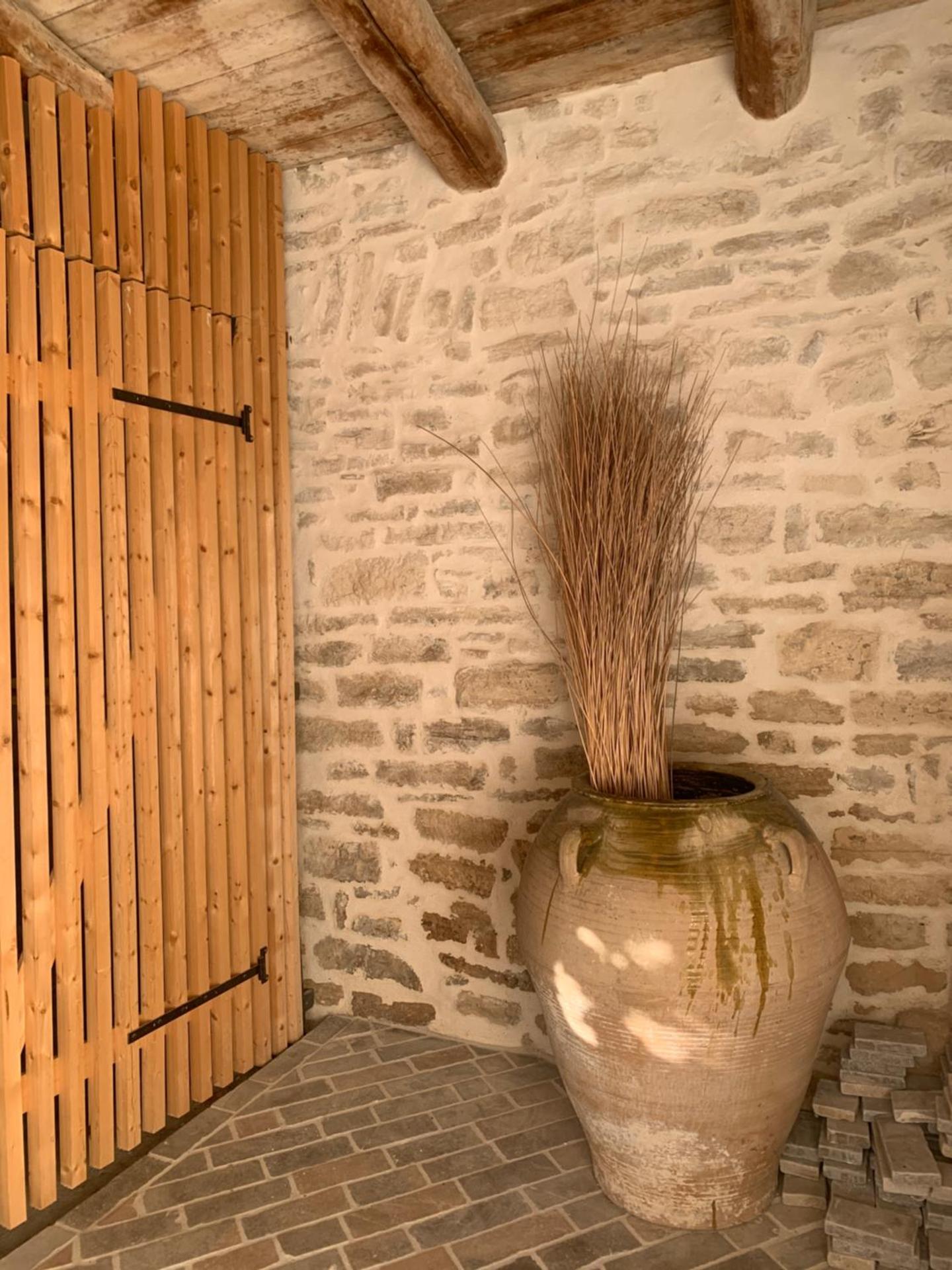 Le haut plan VÉZÉNOBRES