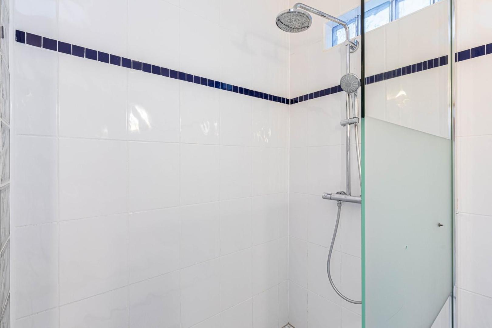 GuestReady - Cozy Parisian Escape for 2