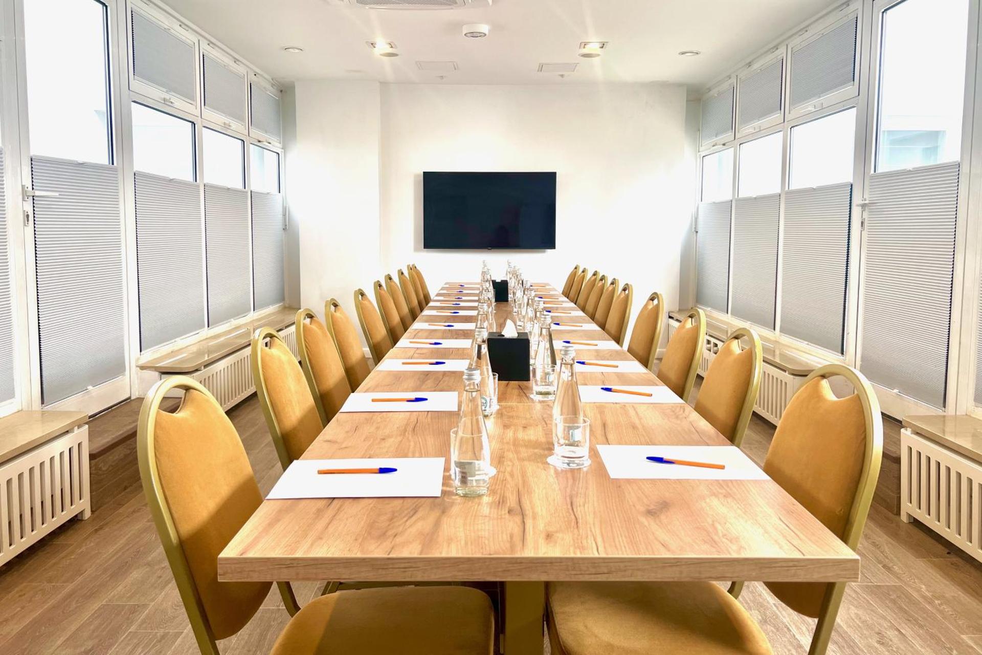Meeting/conference room