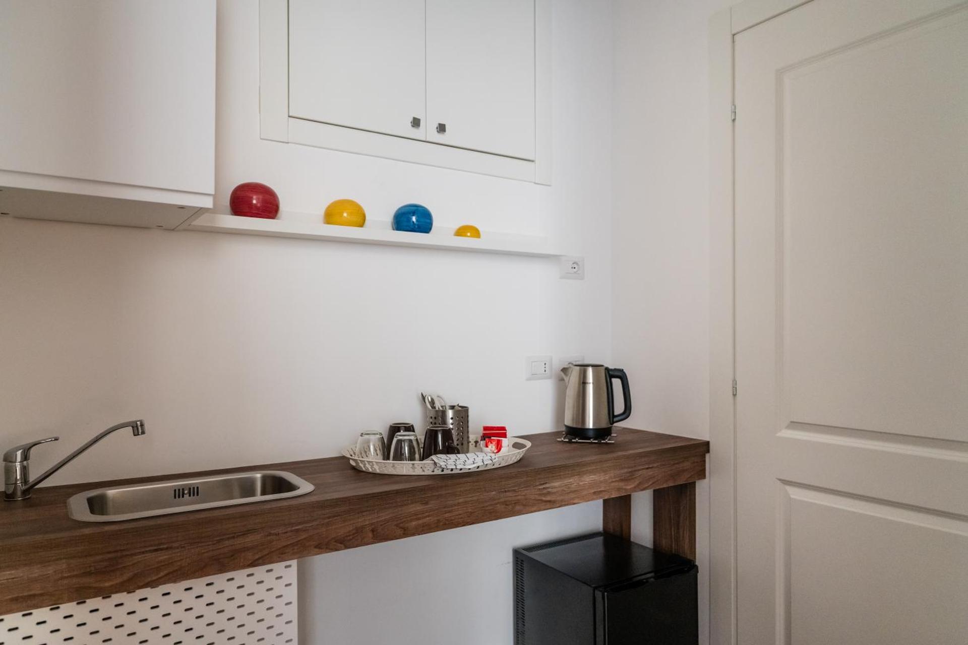 Coffee/tea facilities