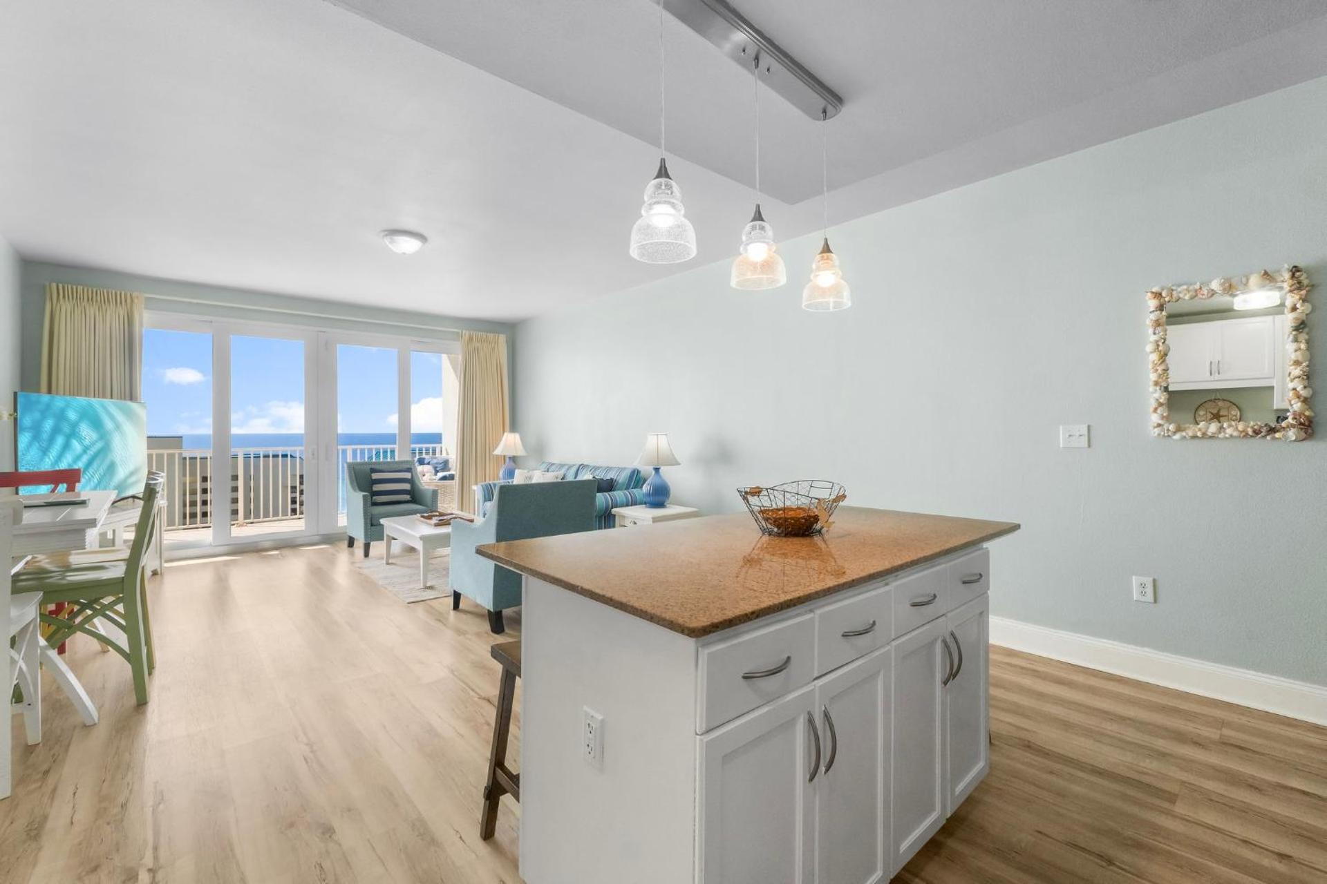 Beach & Ocean Views! Steps to Beach & Dining, Sleeps 9! Dolce Vita Getaways PCB