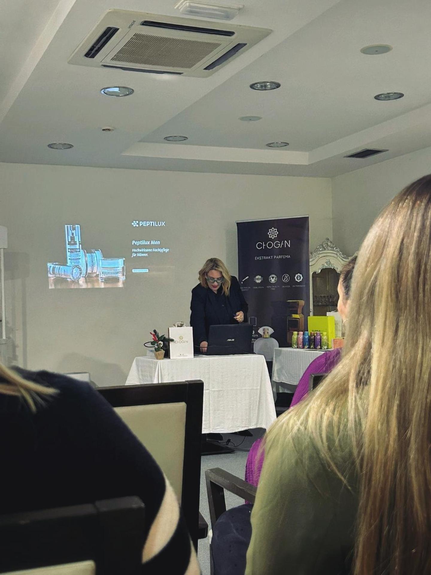 Meeting/conference room