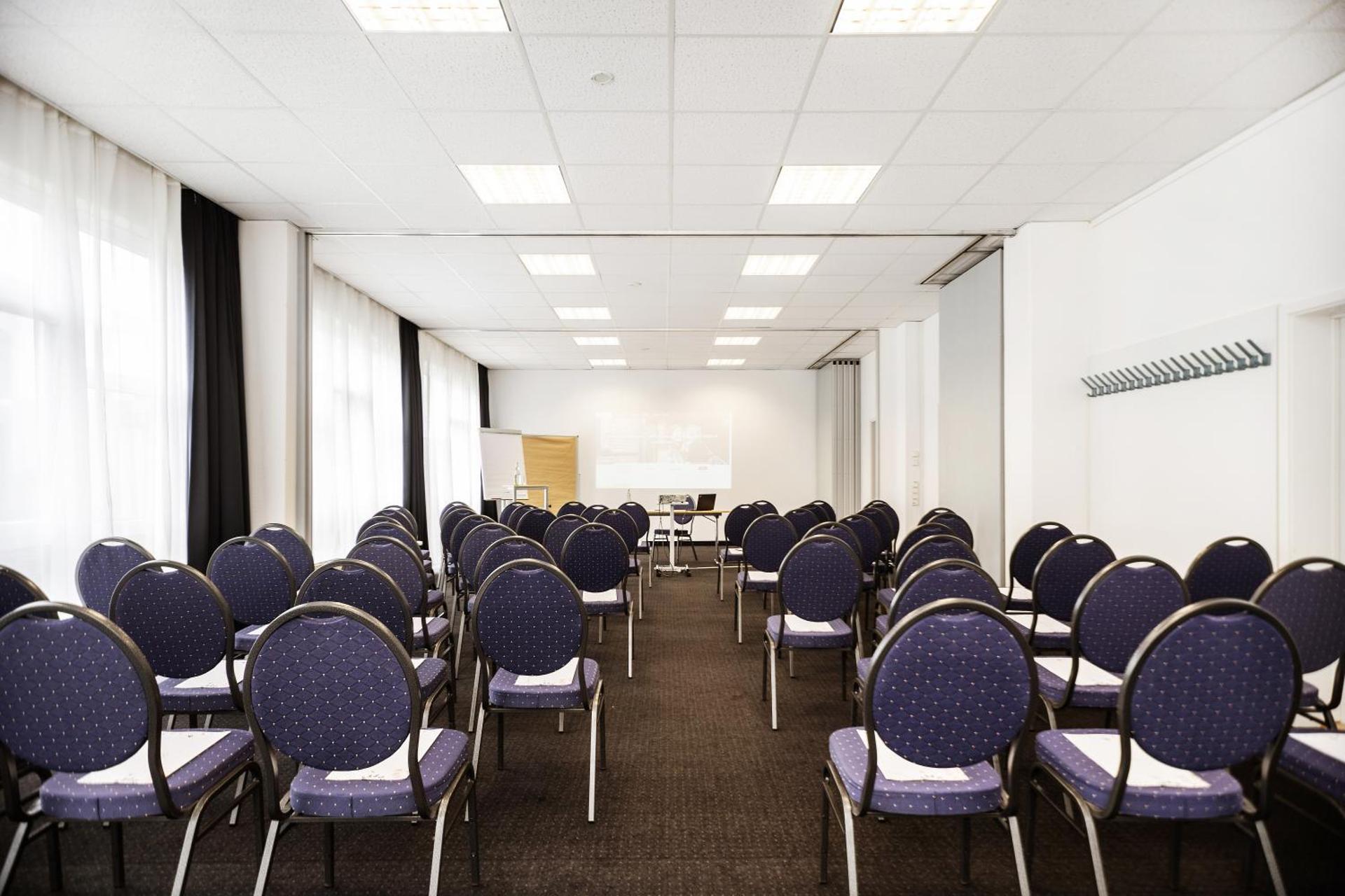 Meeting/conference room