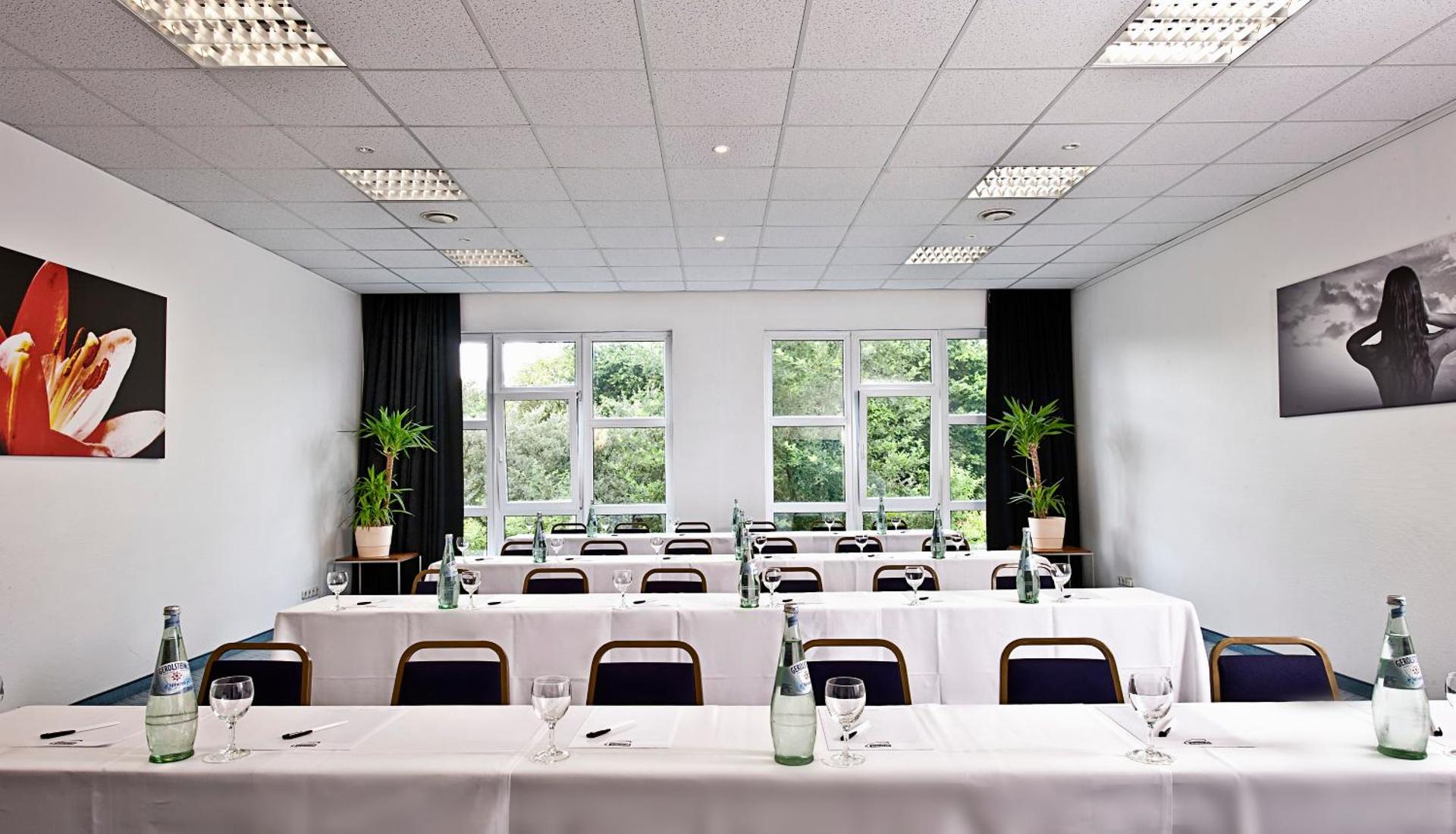 Meeting/conference room