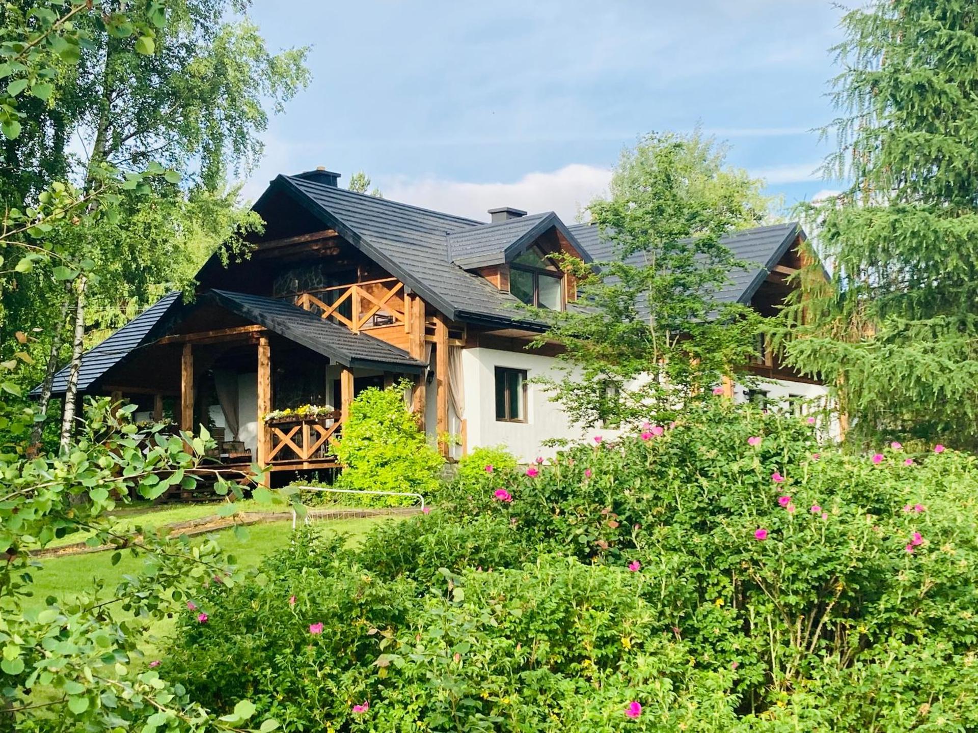 Modryna - Modrzewiowy Dom