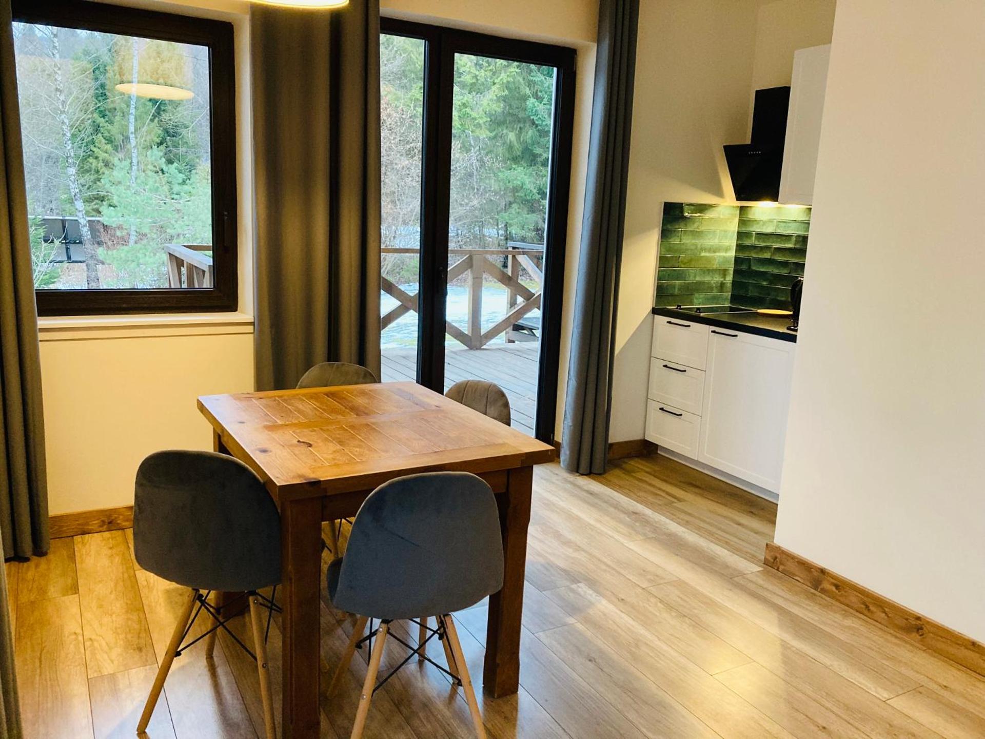 Modryna - Modrzewiowy Dom