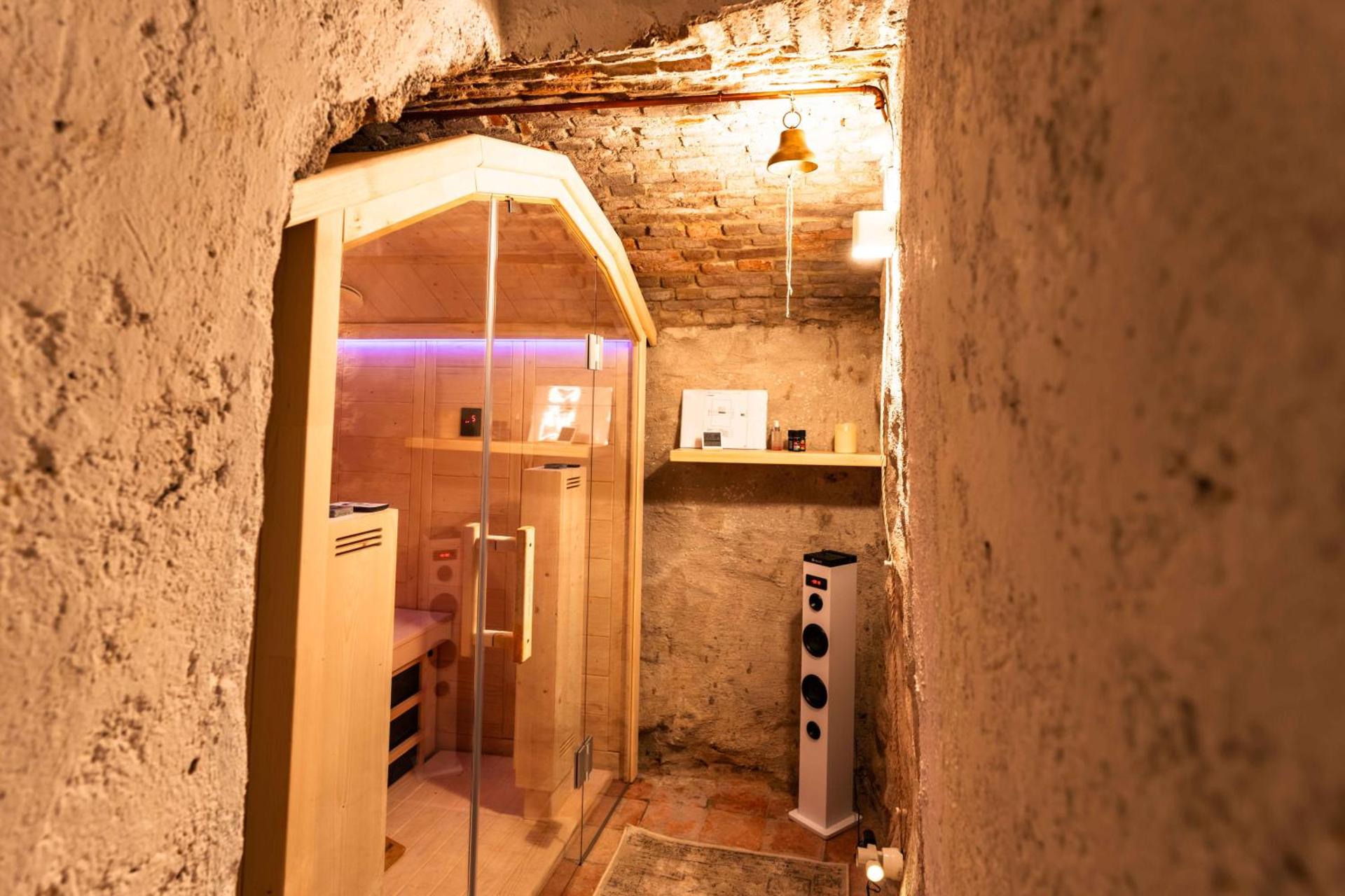 Spa and wellness centre/facilities