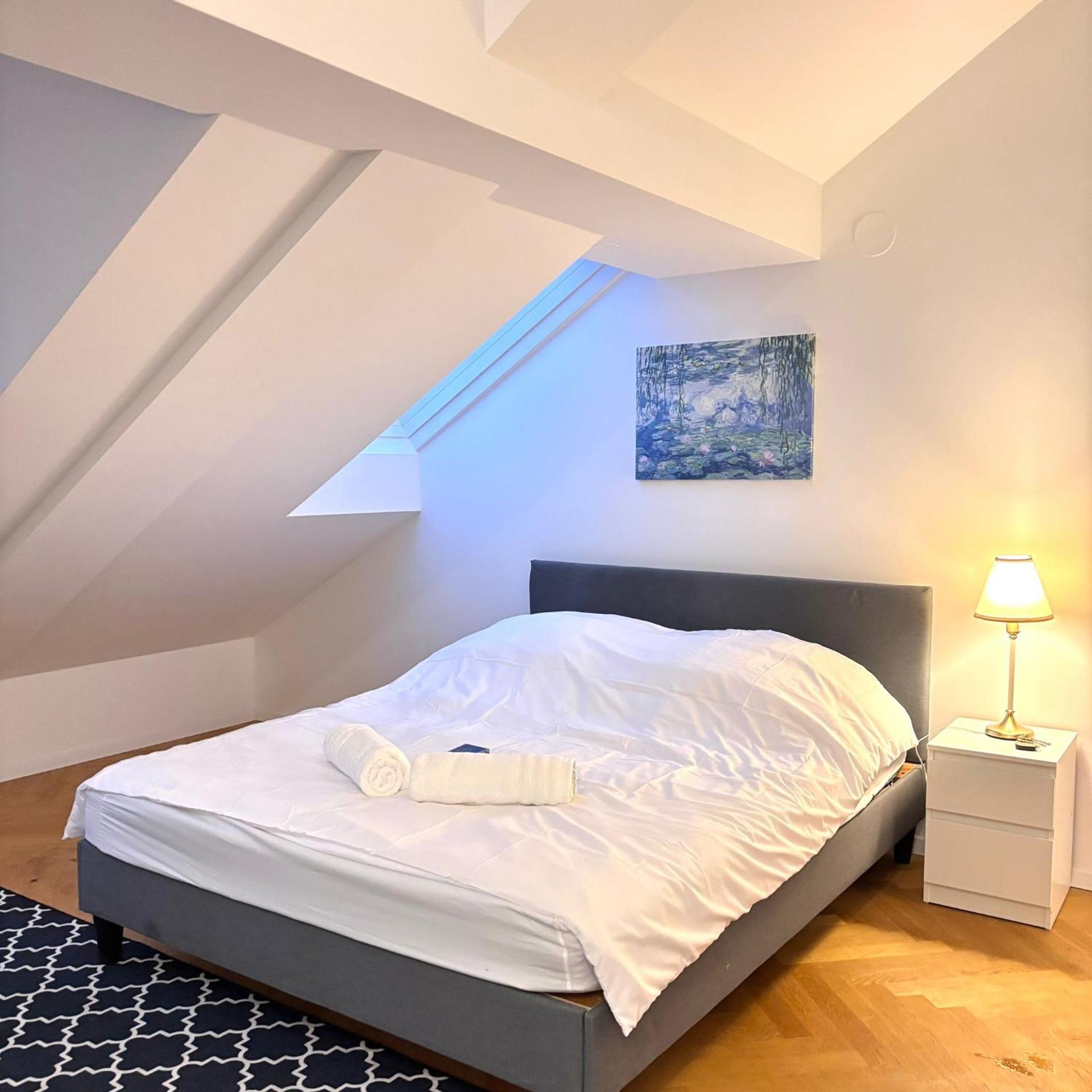 Simply third Apartment