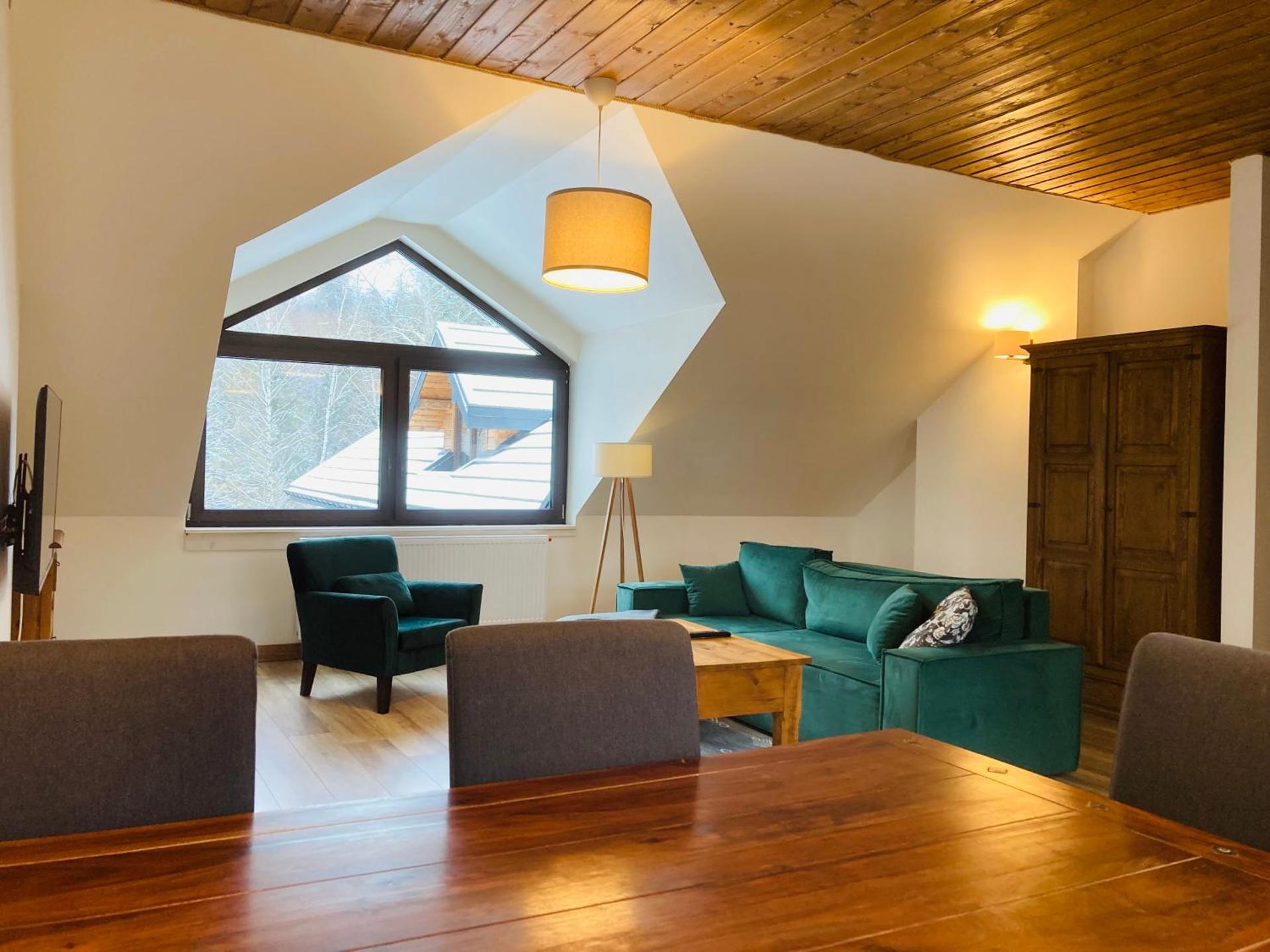 Modryna - Modrzewiowy Dom