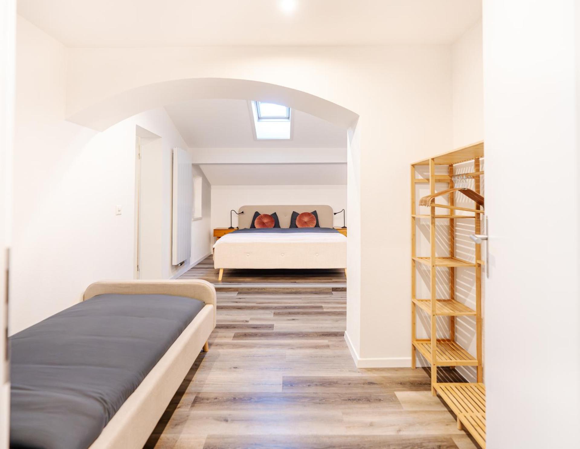 Bellevue & Classy Mountain View apartment