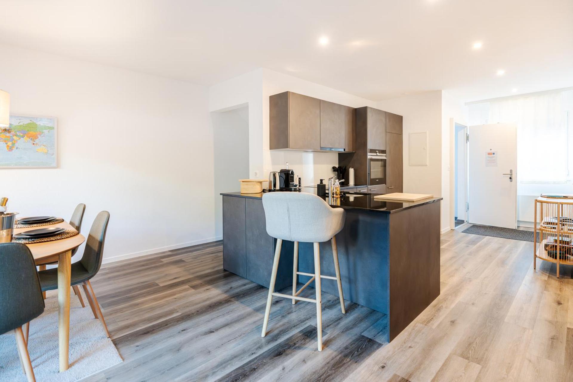 Bellevue & Classy Mountain View apartment