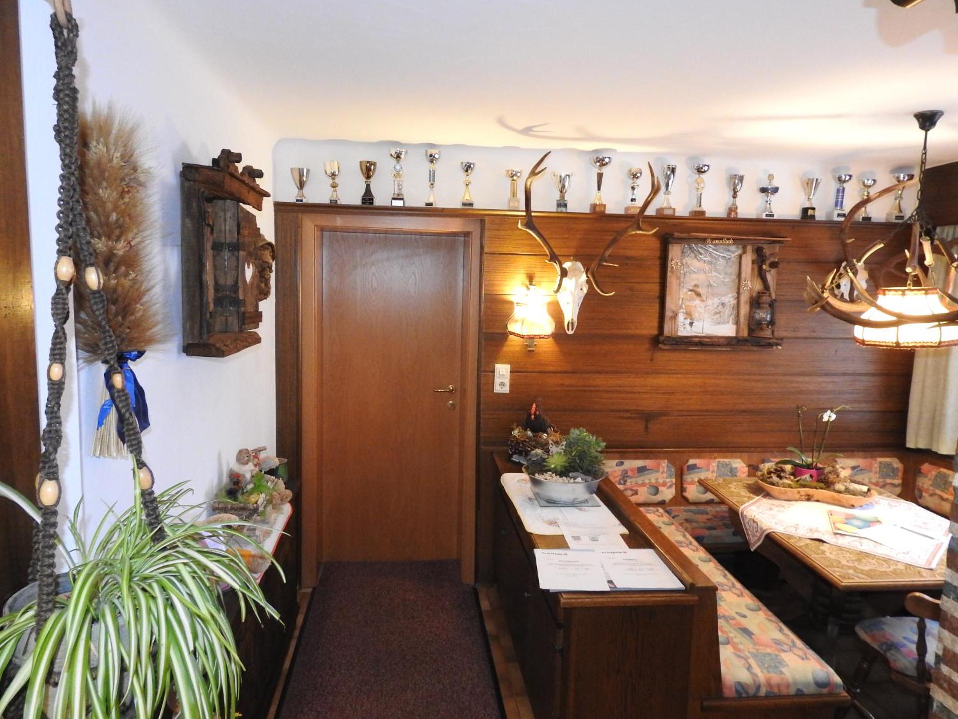 Communal lounge/ TV room