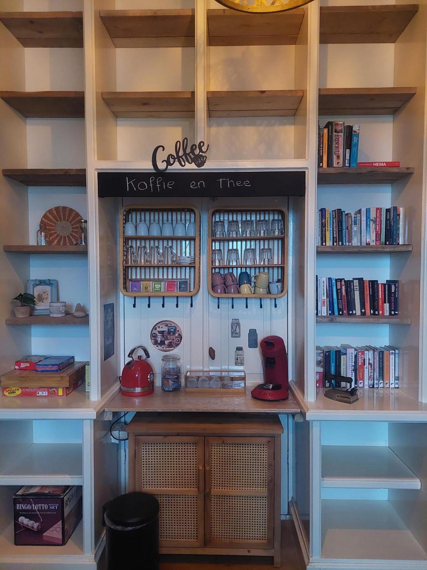 Coffee/tea facilities