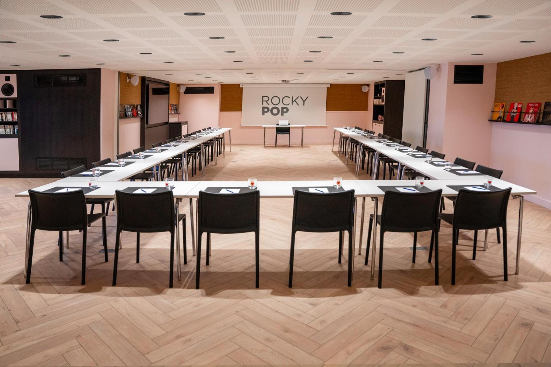 Meeting/conference room