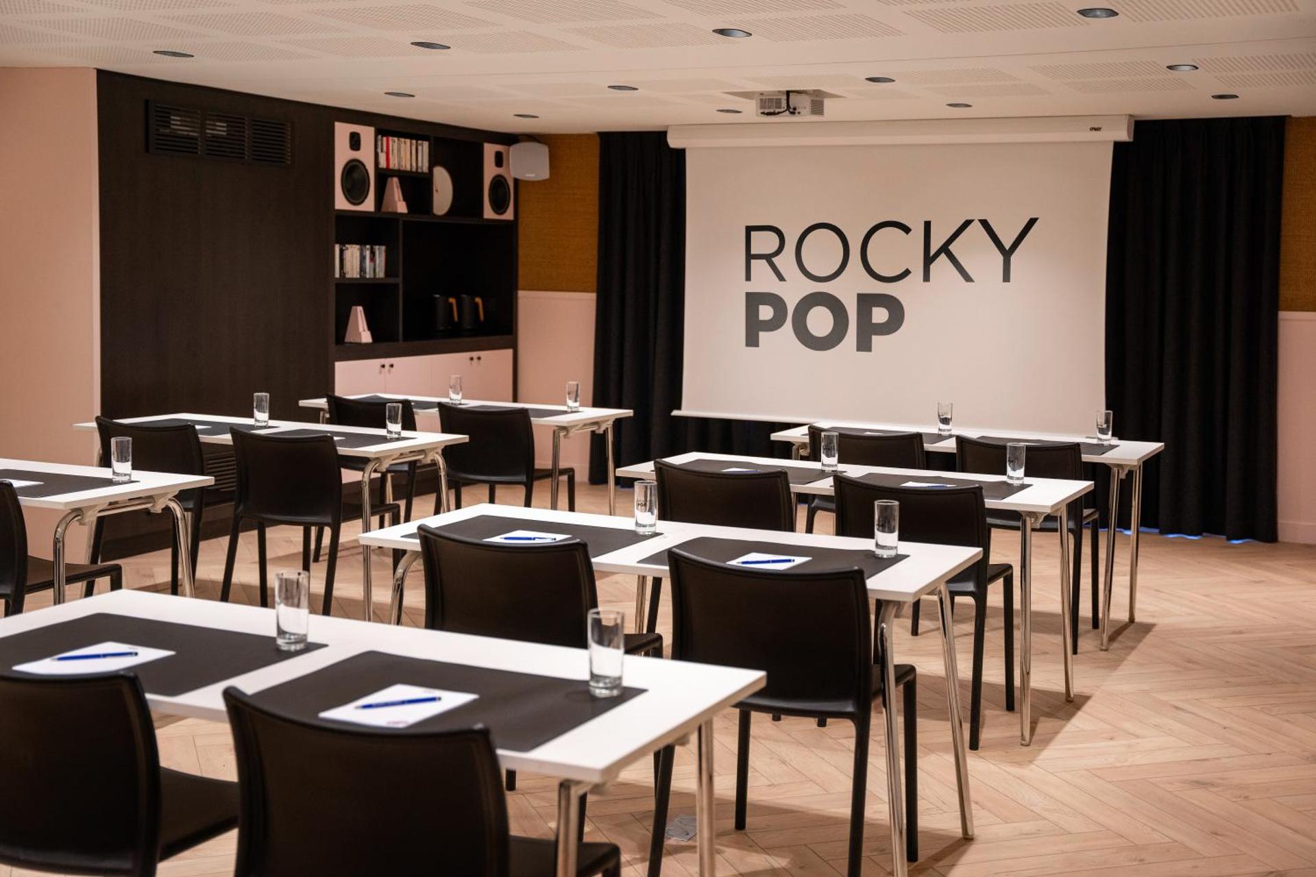 Meeting/conference room