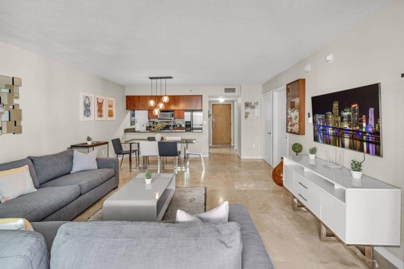 Waterfront and City Lights 1-BR With Free Parking