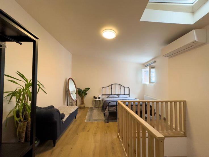 Mica beauty & wellness center