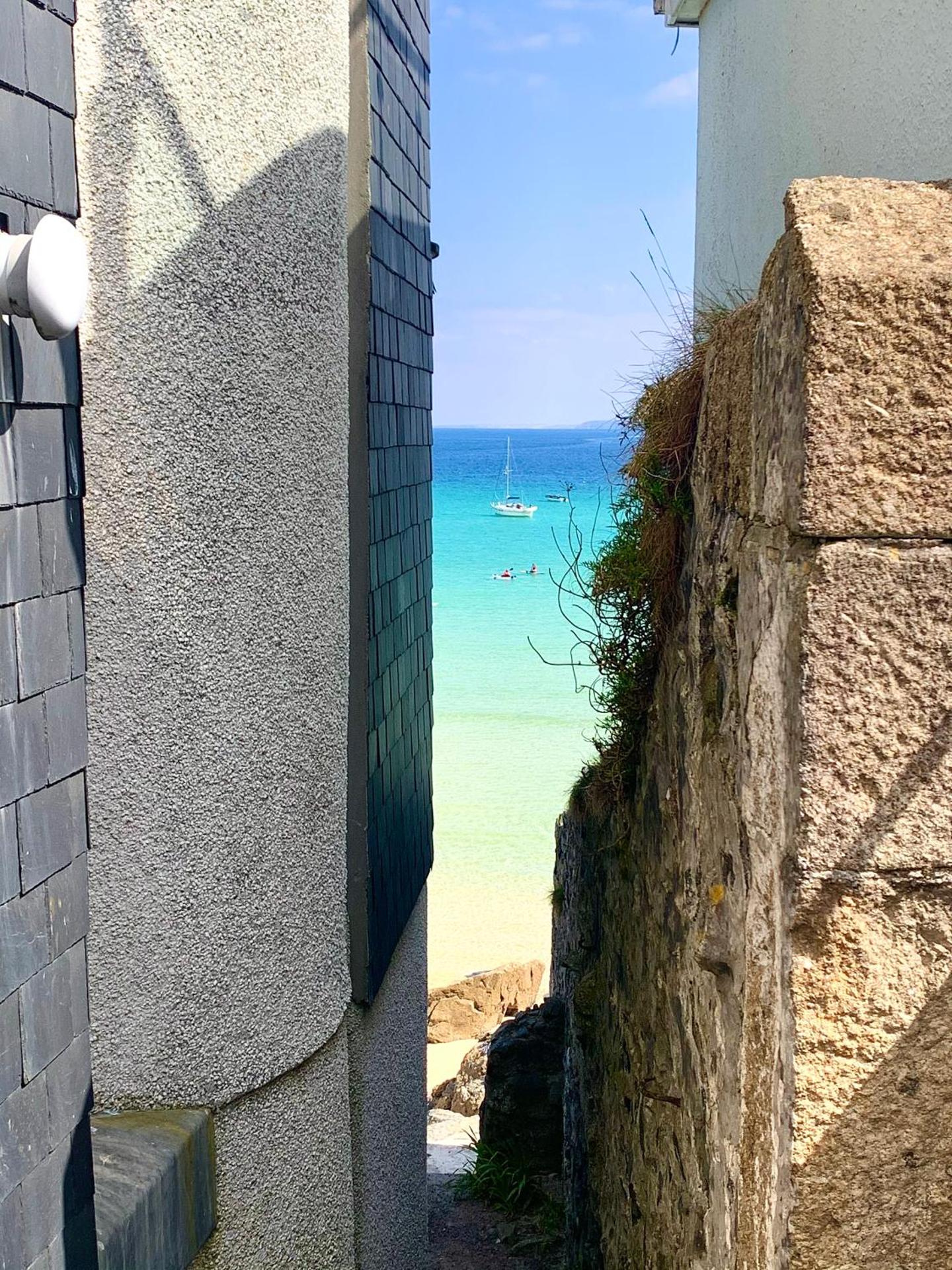 Newlyn Harbour Cottage