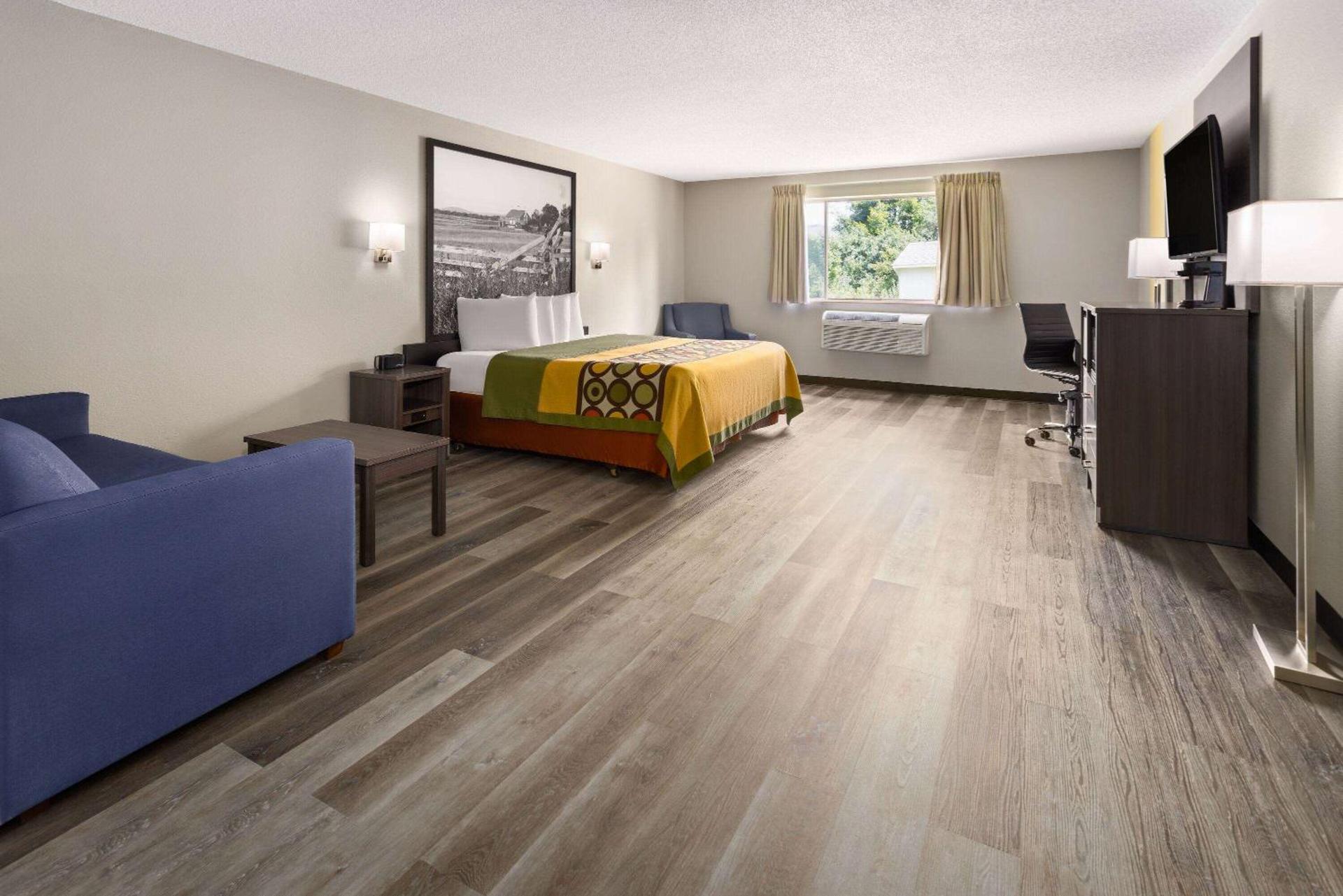 Photo of the whole room