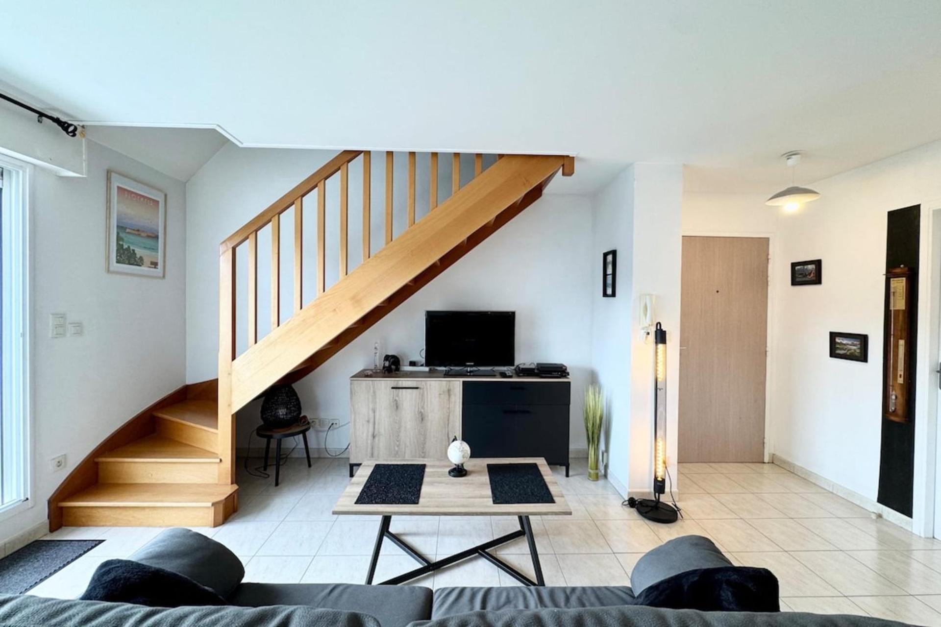 Joli duplex plein bourg - 4km des plages