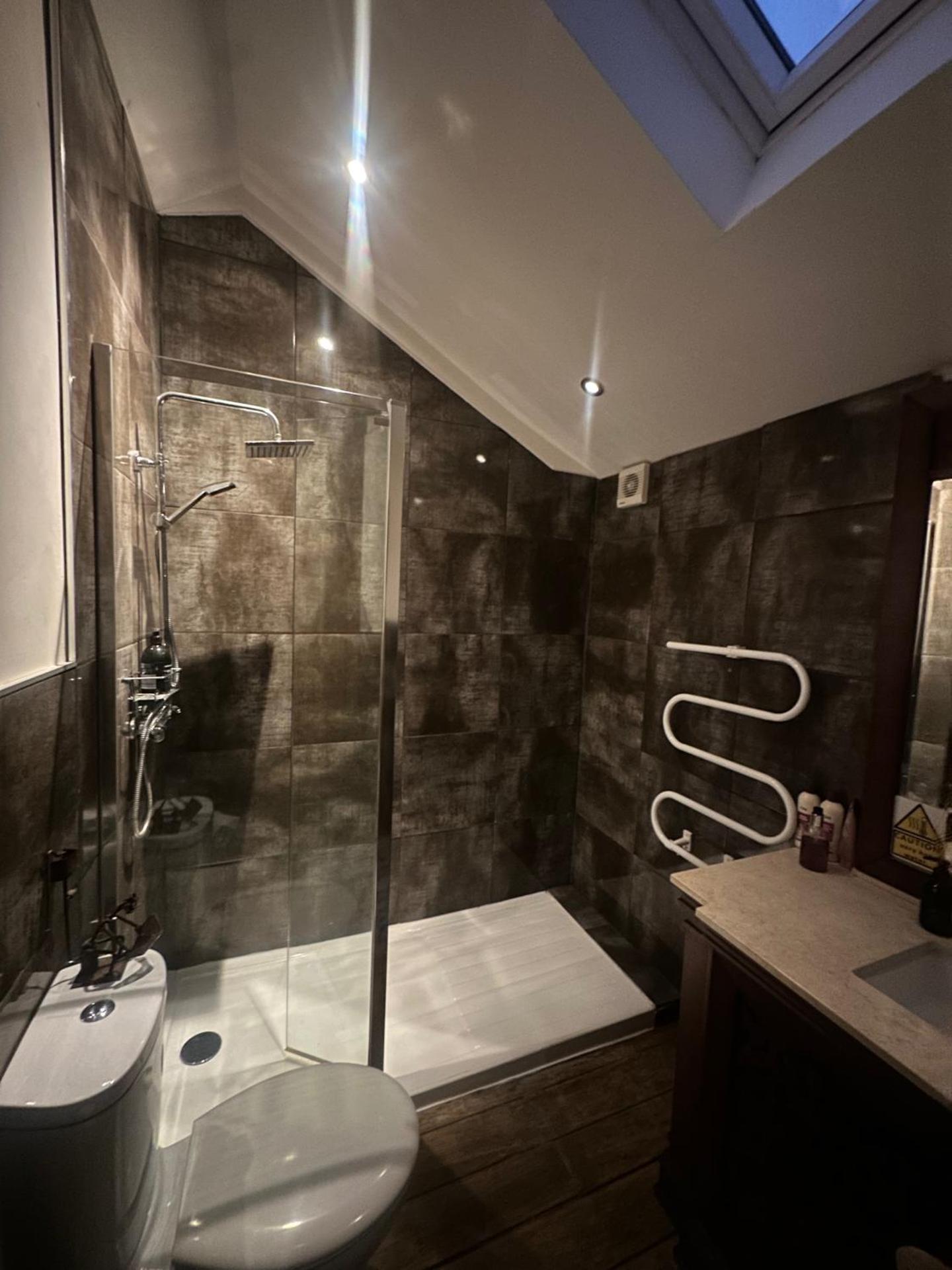 Meagill Cottage Sleeps 4 with Hot Tub & Parking