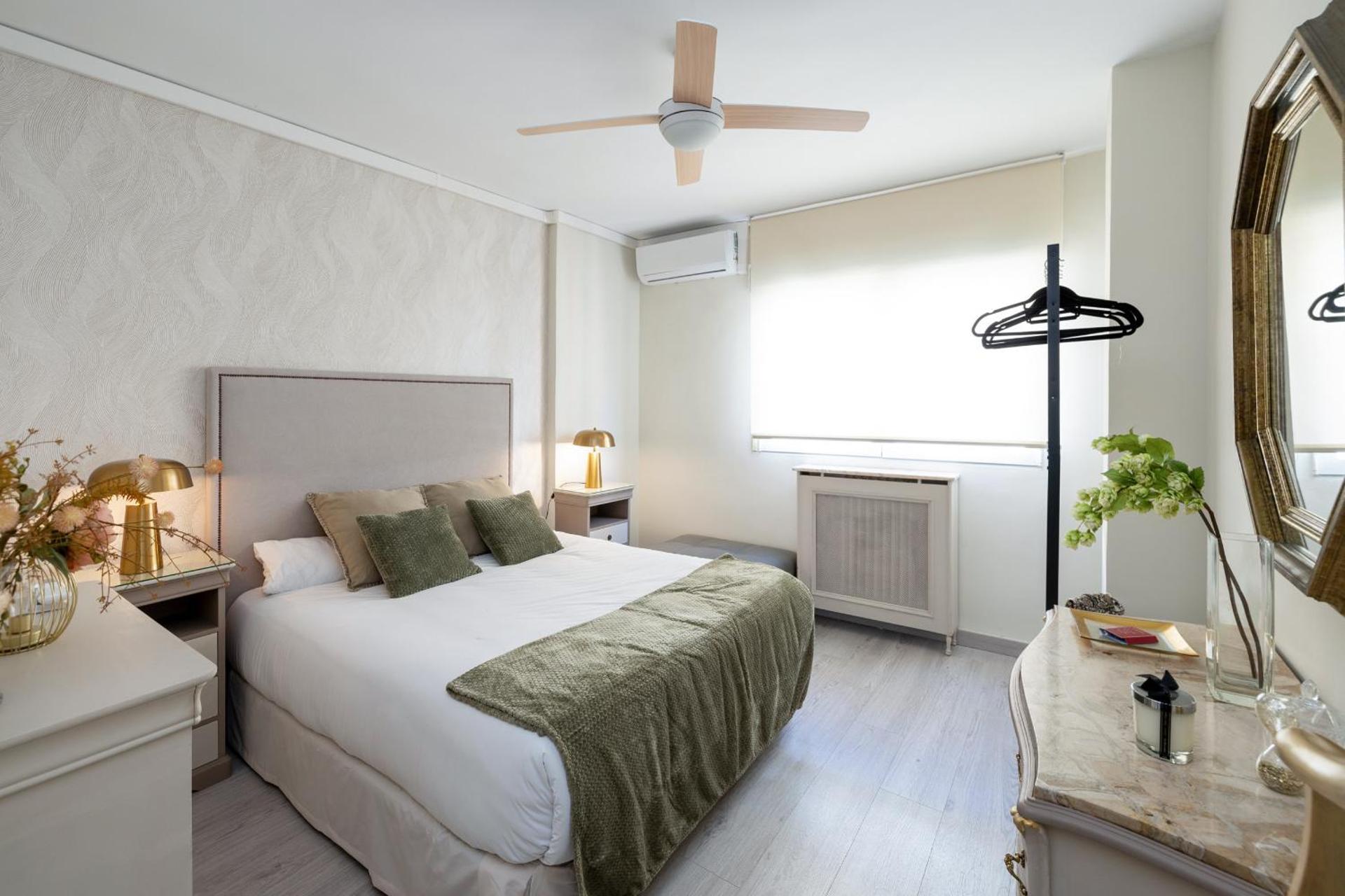 Cozy Familiar Retreat in the Centre of Granada